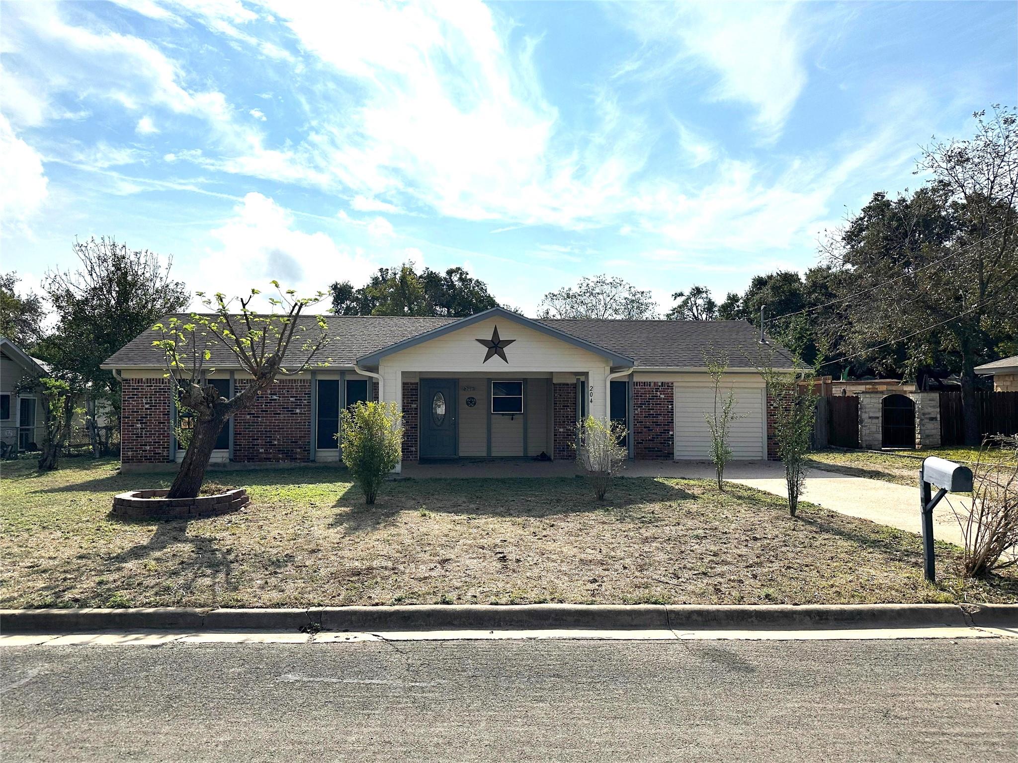 204 Thompson St, Cedar Park, TX 78613