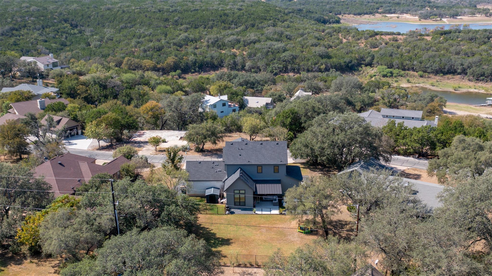 330 Kendall Rd, Spicewood, TX 78669