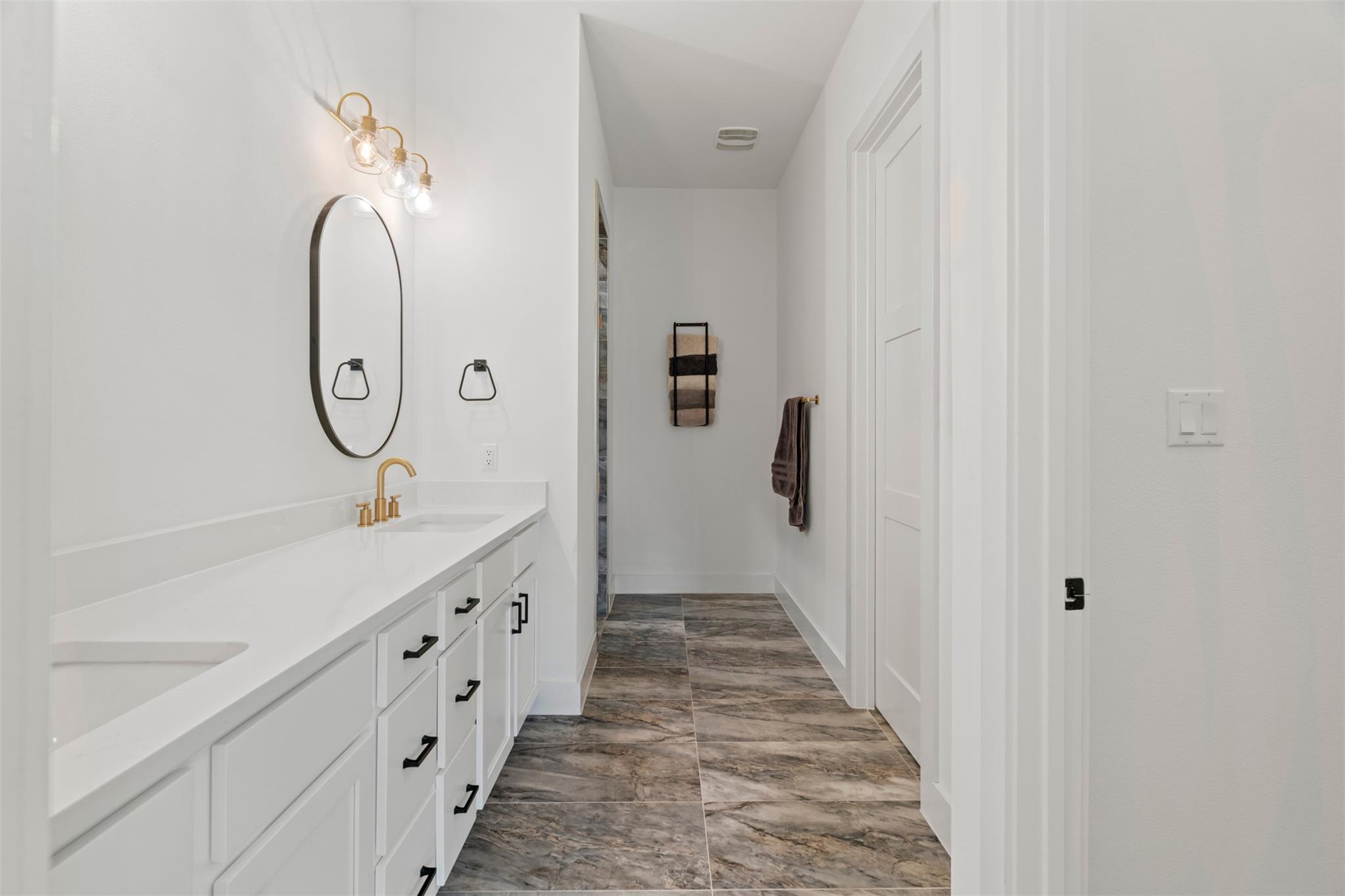 330 Kendall Rd, Spicewood, TX 78669