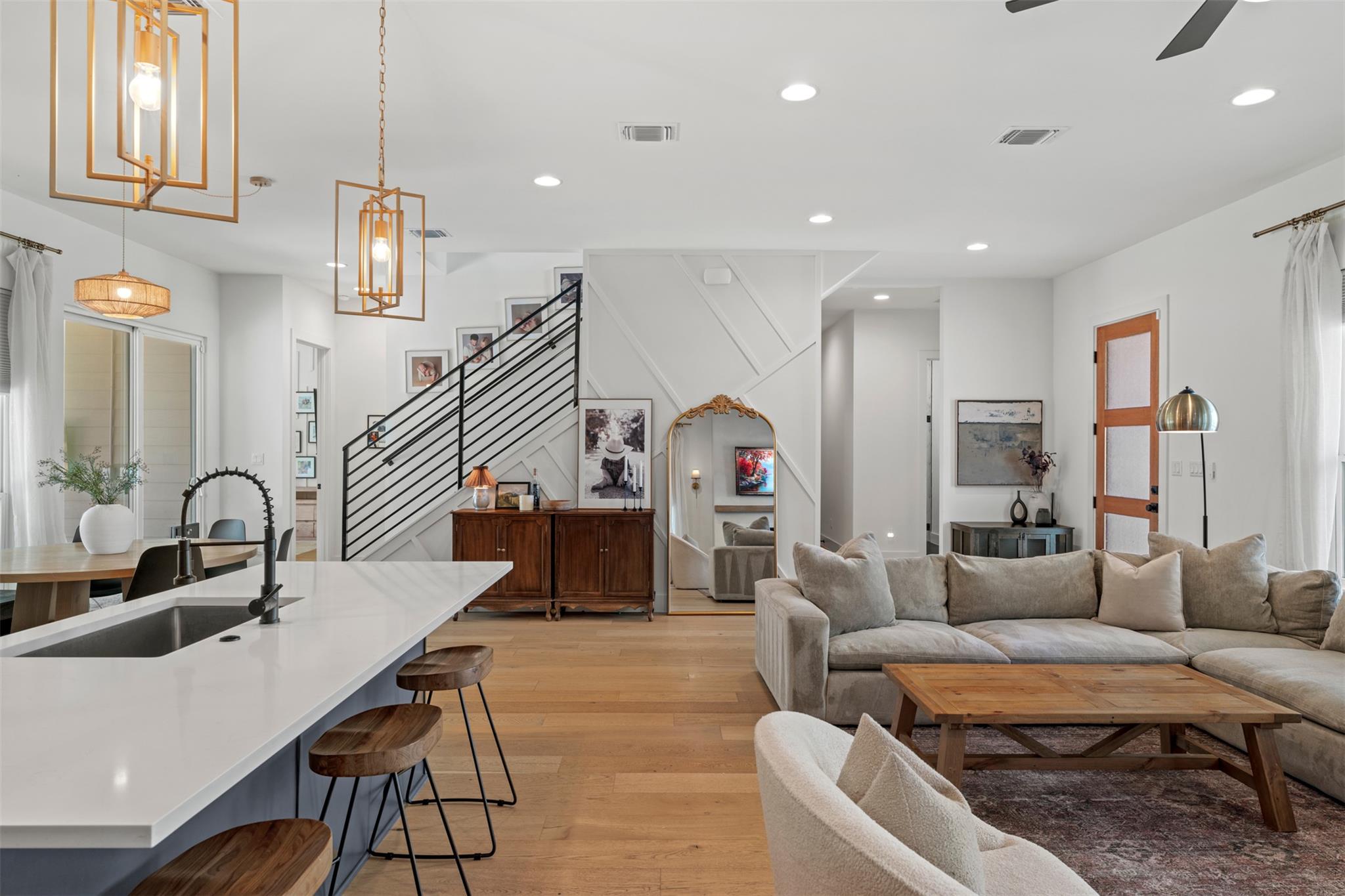 330 Kendall Rd, Spicewood, TX 78669