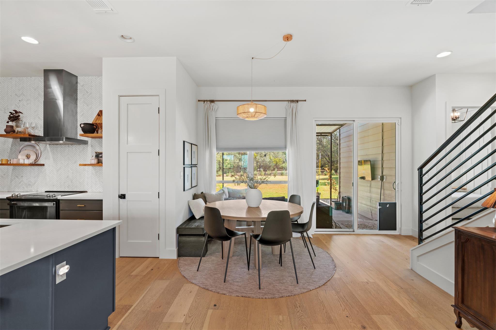 330 Kendall Rd, Spicewood, TX 78669