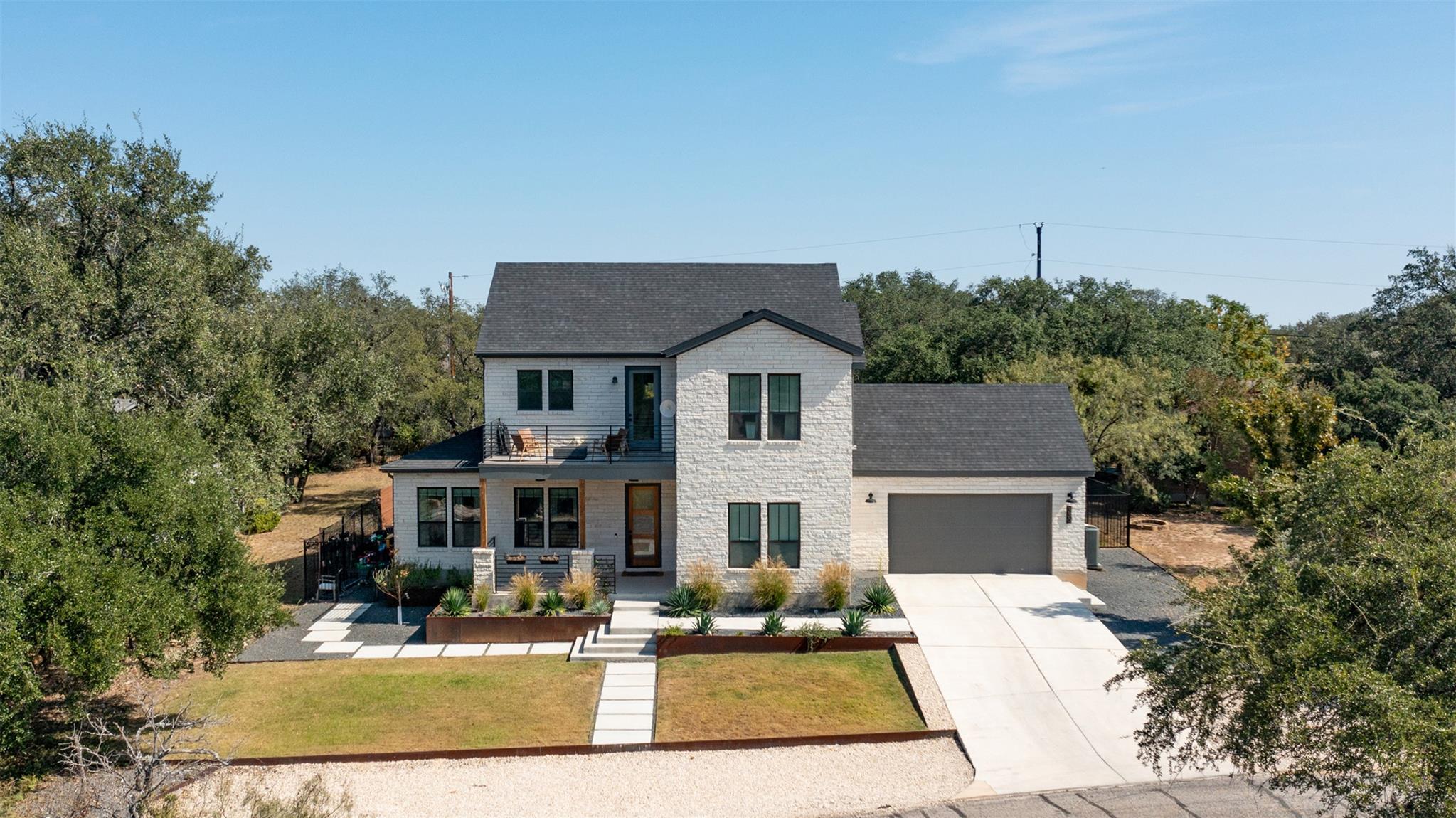 330 Kendall Rd, Spicewood, TX 78669