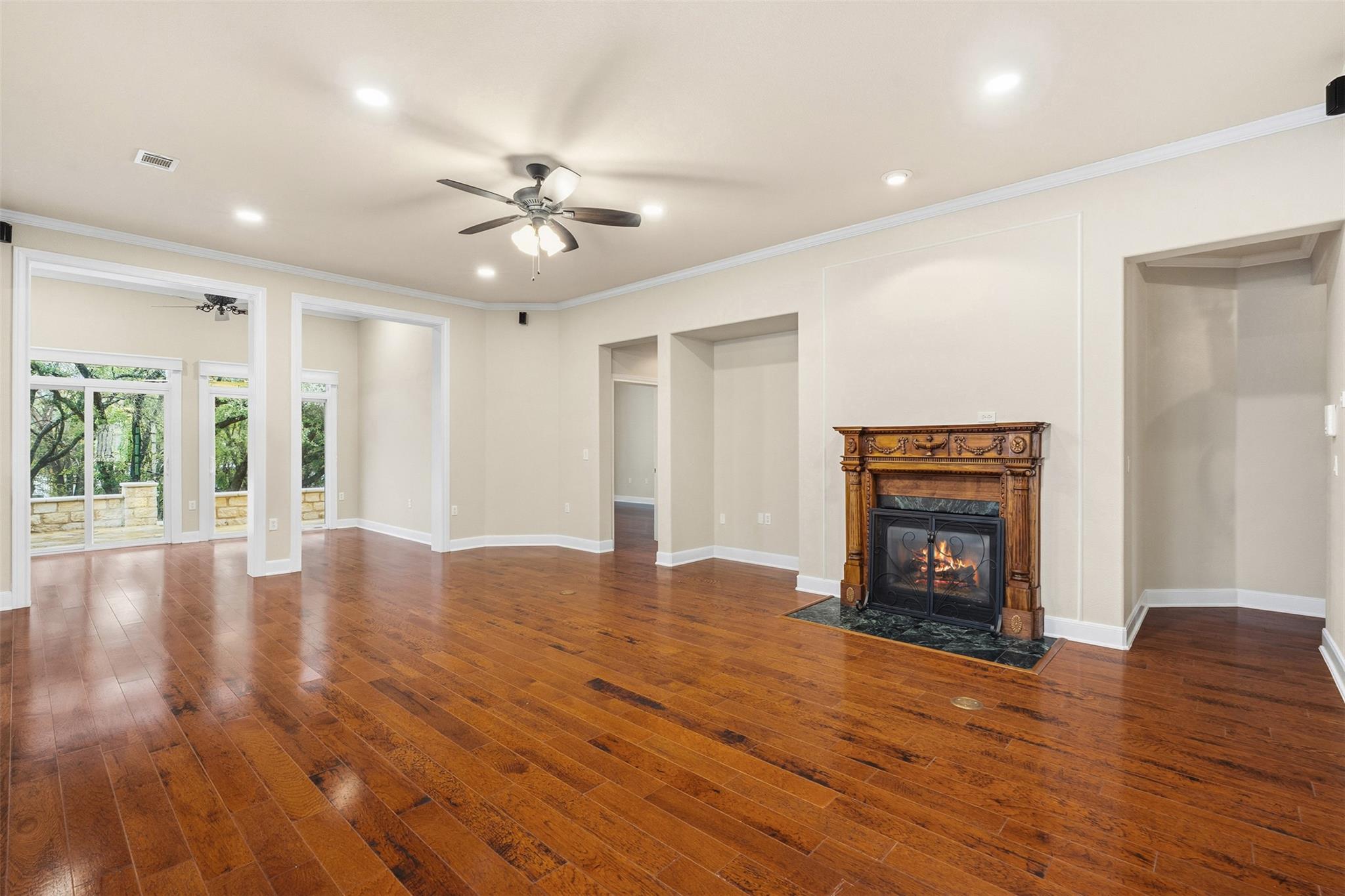 307 Armstrong Dr, Georgetown, TX 78633