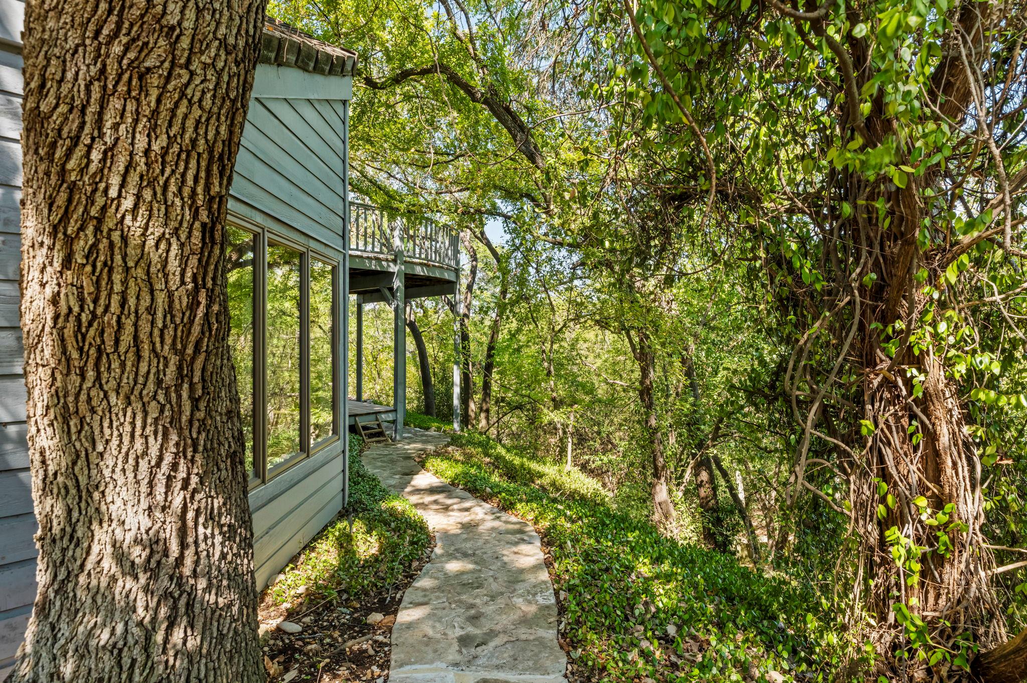 2629 Deerfoot Trl, Austin, TX 78704