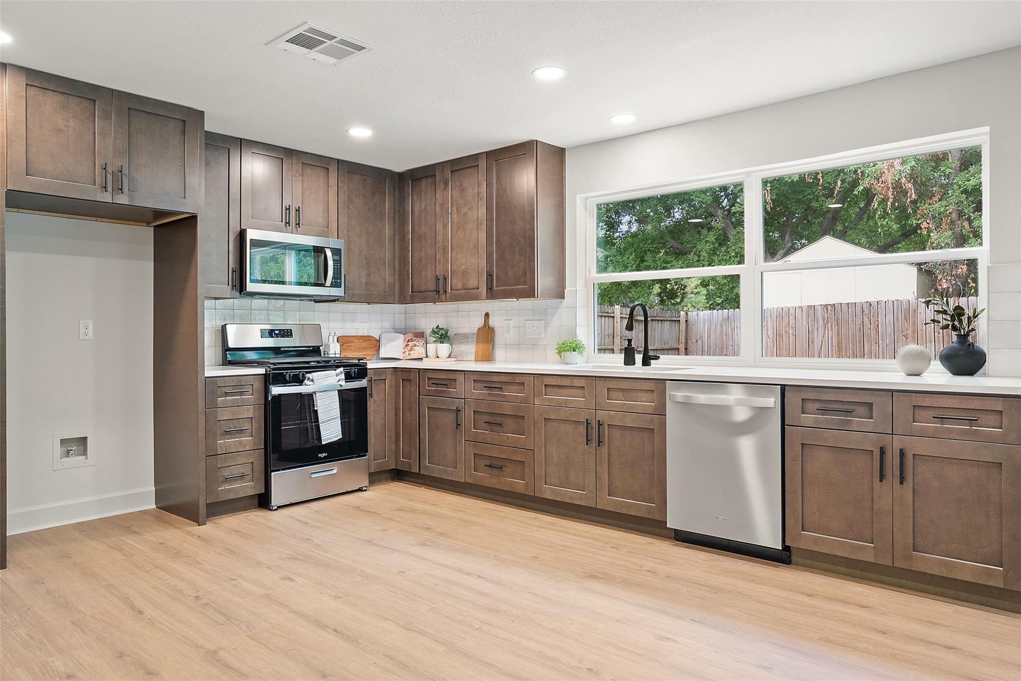 4700 Castleman Dr, Austin, TX 78725