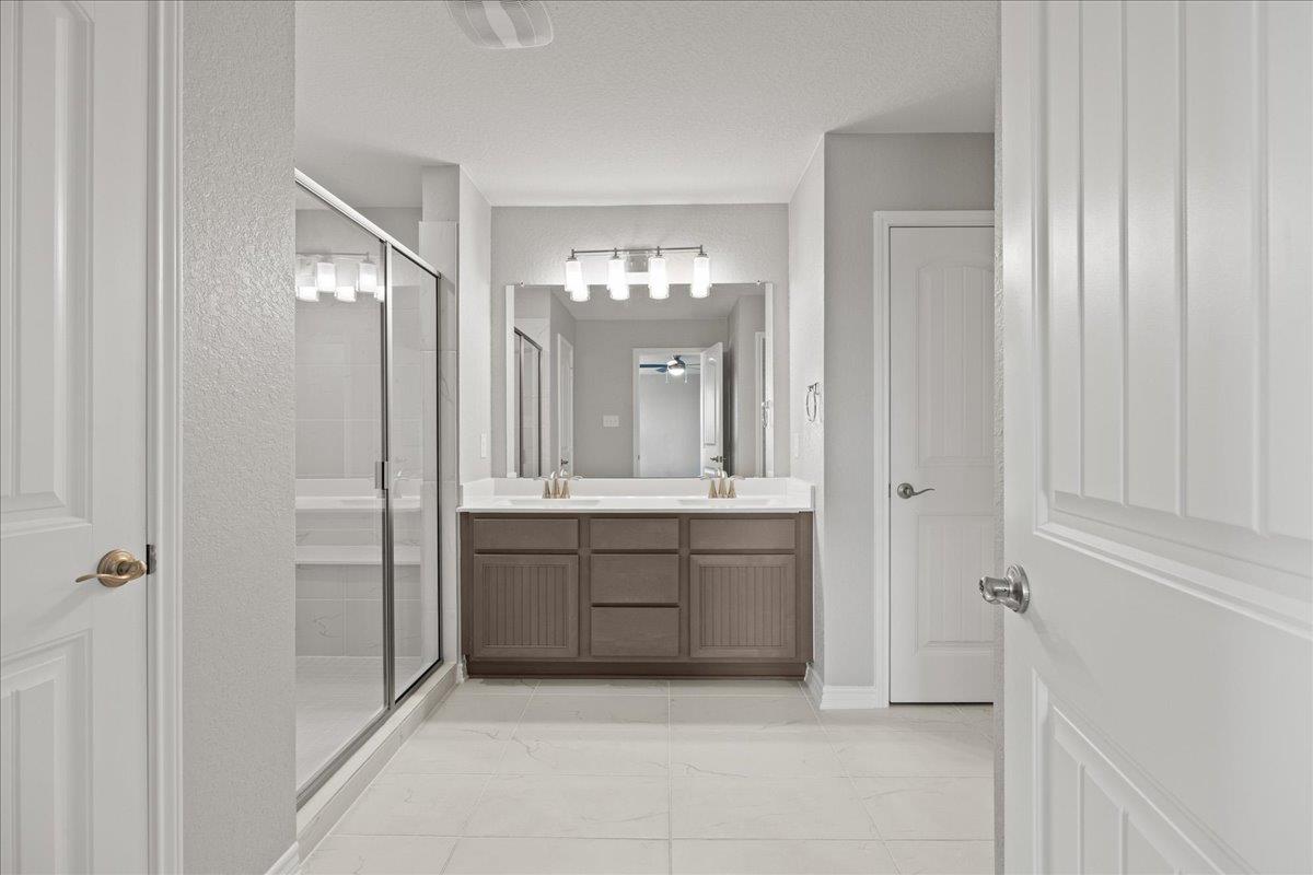 8022 Kingfisher Lndg, San Antonio, TX 78253