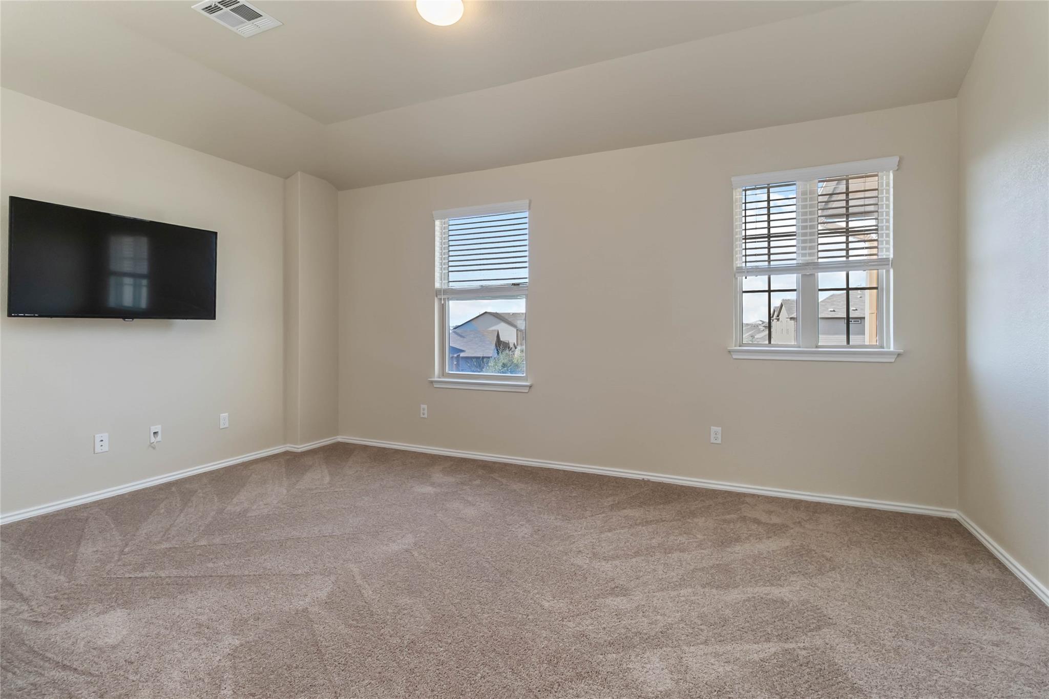 137 Gray Wolf Dr, San Marcos, TX 78666