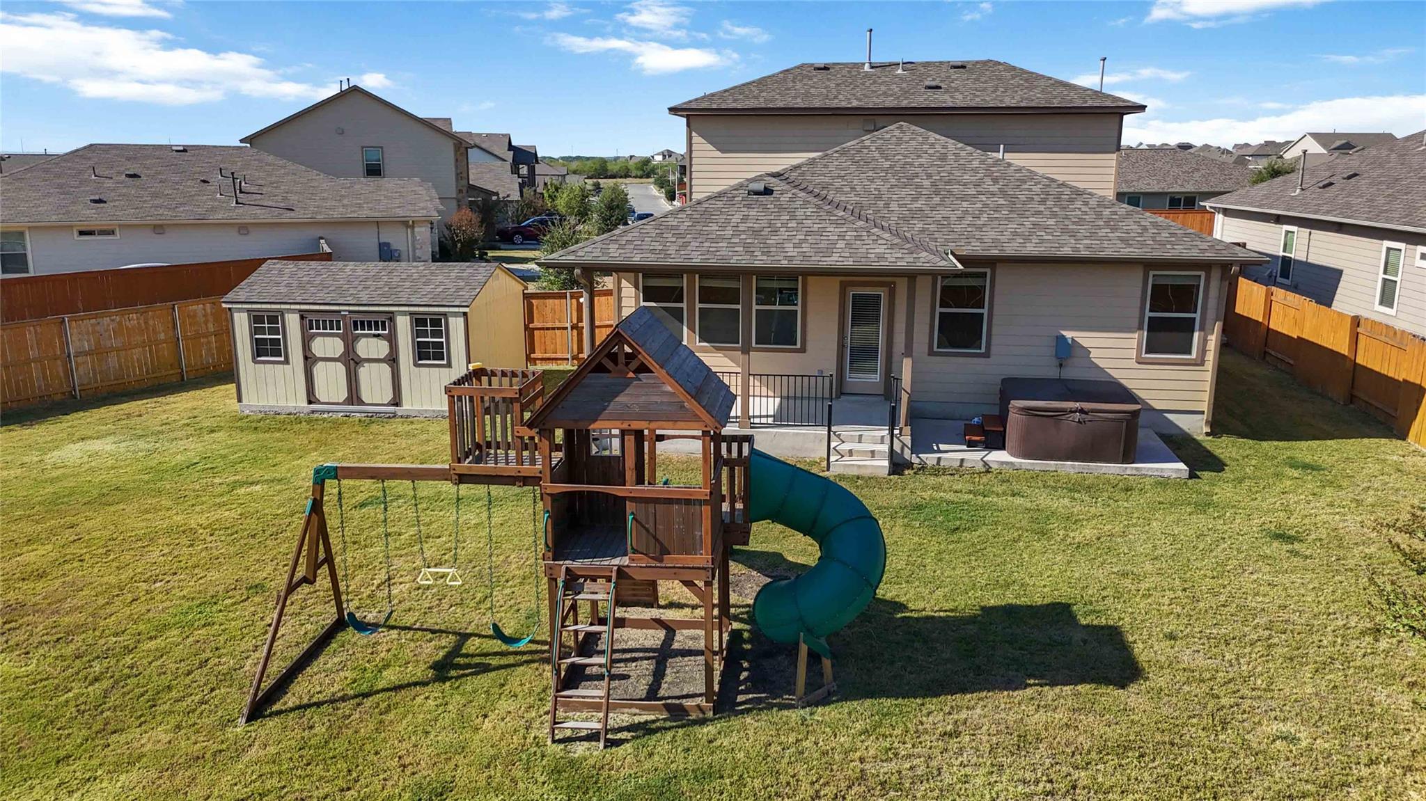 137 Gray Wolf Dr, San Marcos, TX 78666