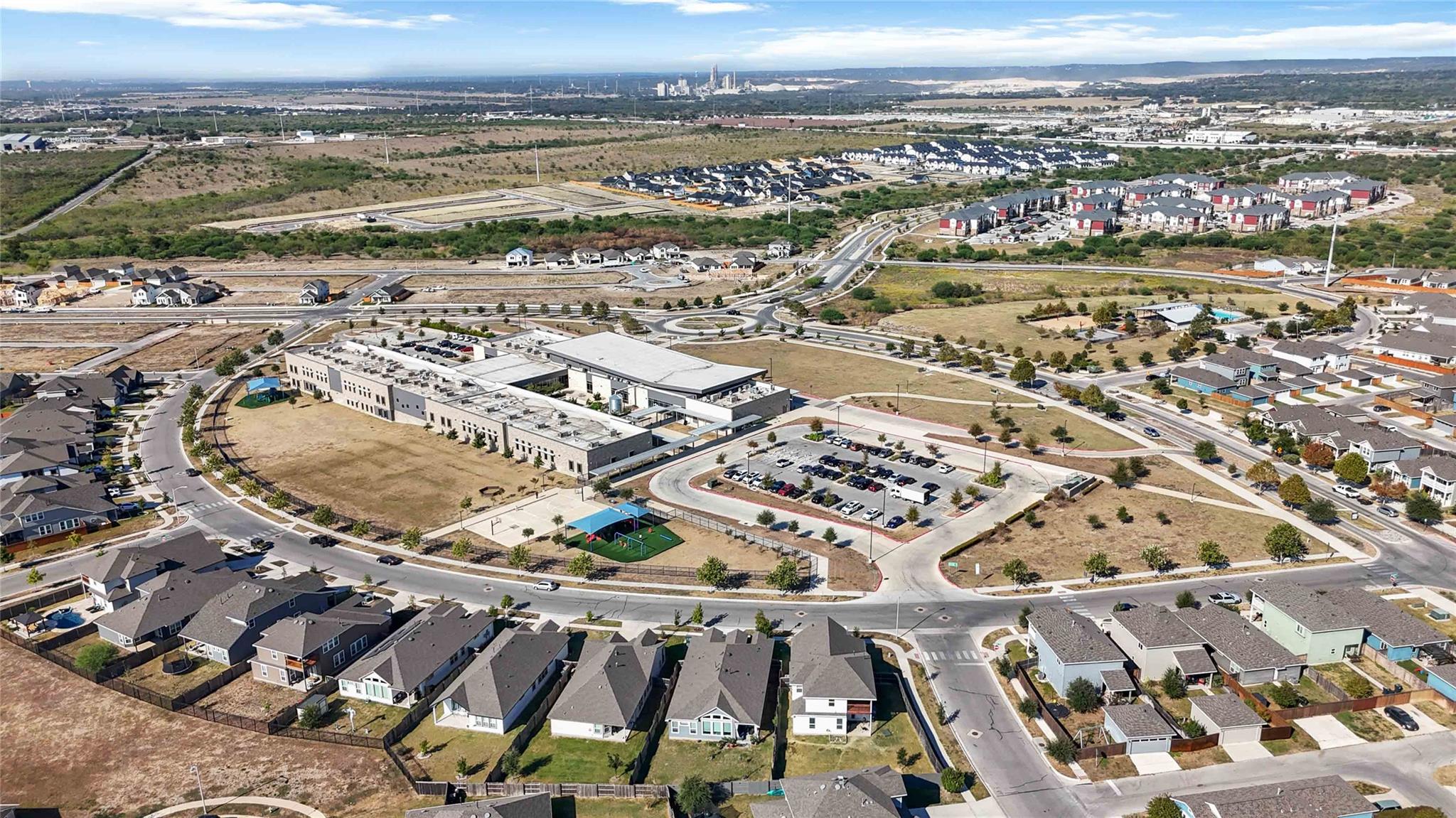 137 Gray Wolf Dr, San Marcos, TX 78666