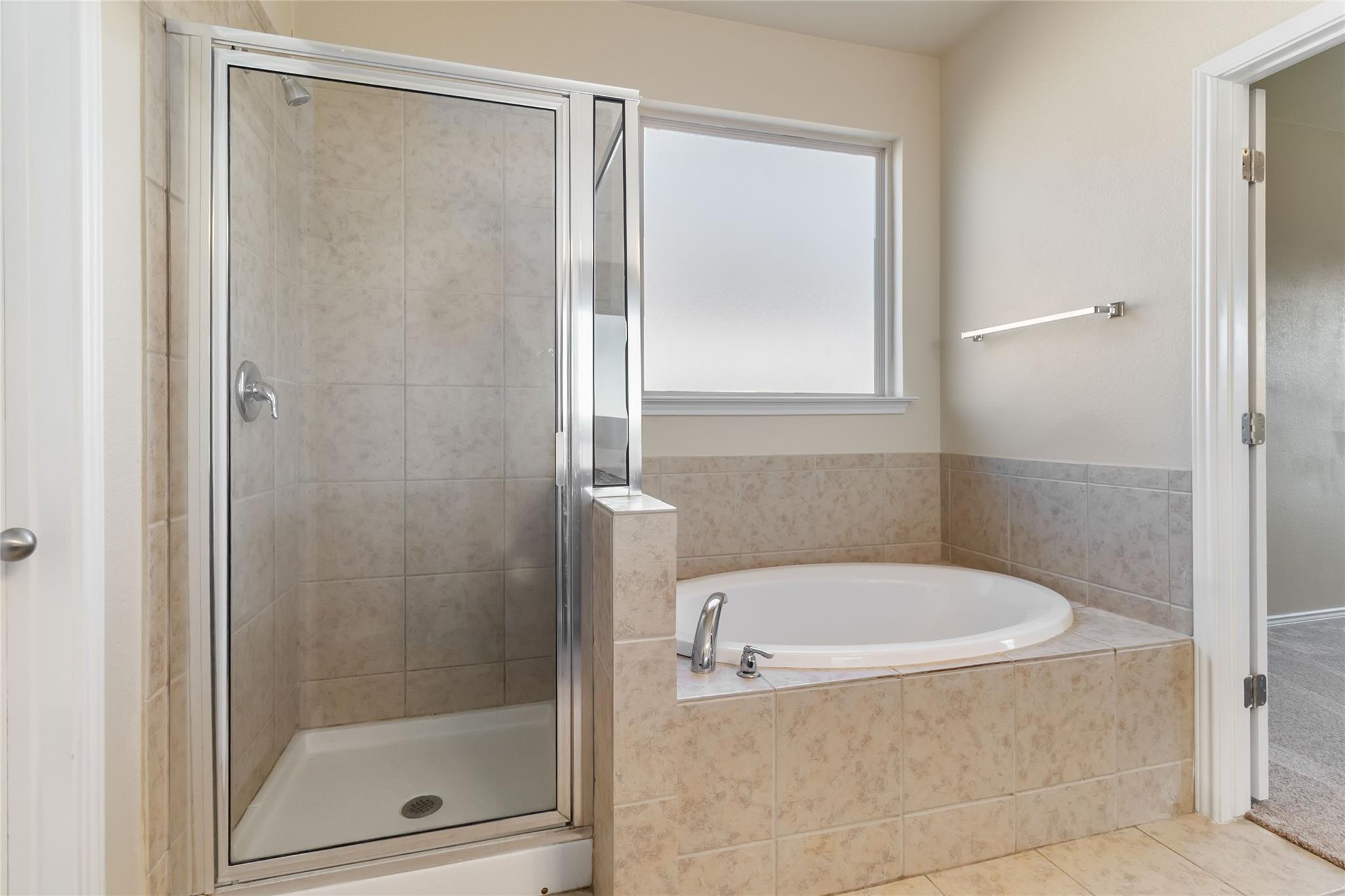 137 Gray Wolf Dr, San Marcos, TX 78666