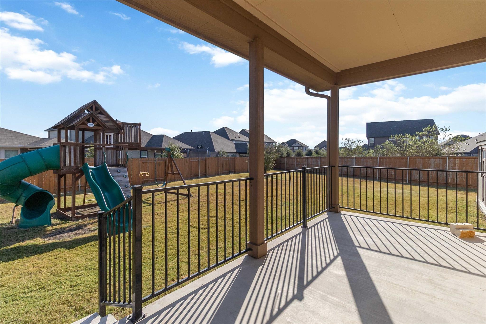 137 Gray Wolf Dr, San Marcos, TX 78666