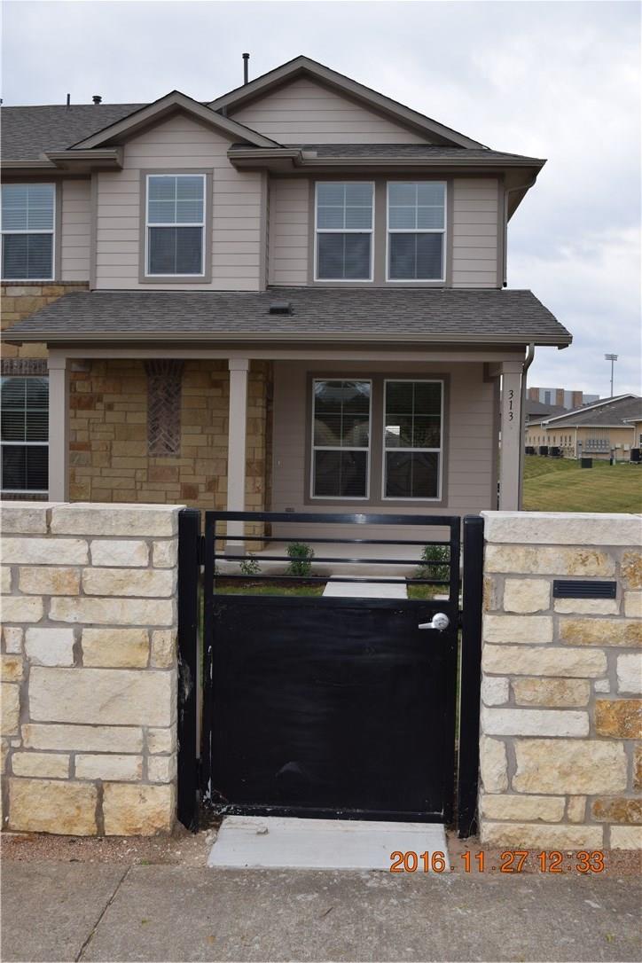 313 N Heatherwilde Blvd, Pflugerville, TX 78660