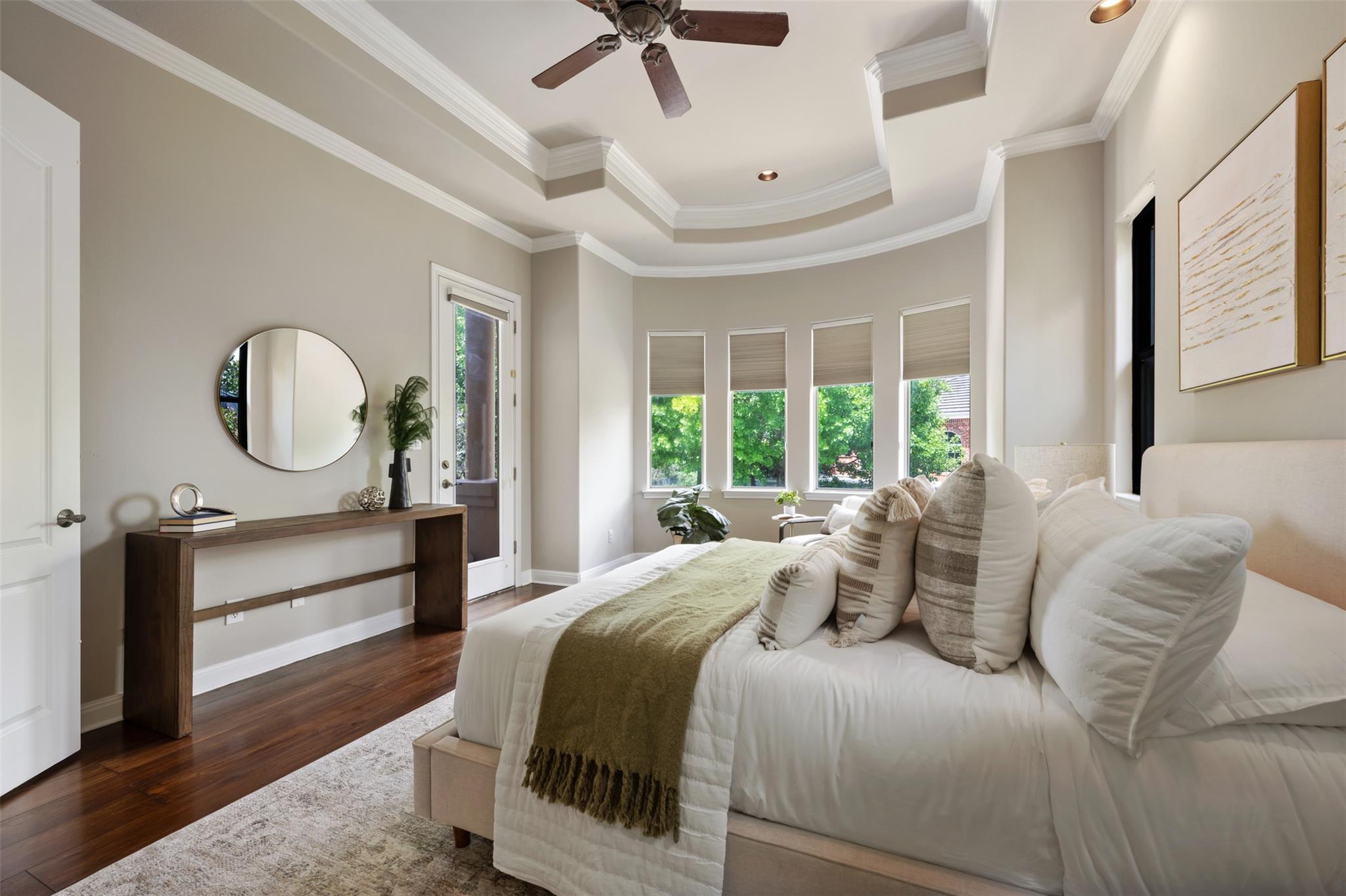 27 Autumn Oaks Dr, The Hills, TX 78738