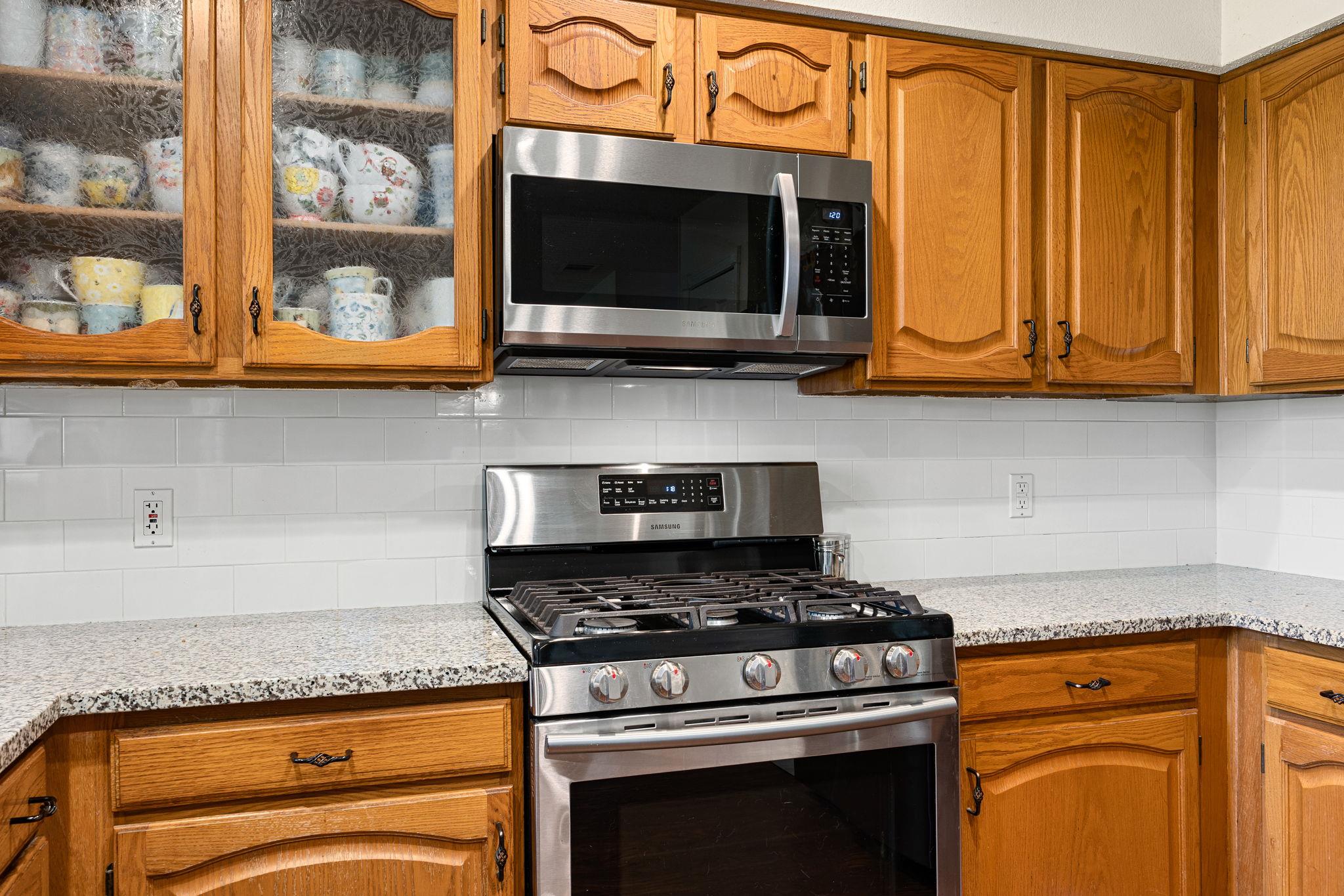 17509 Klamath Falls Dr, Round Rock, TX 78681