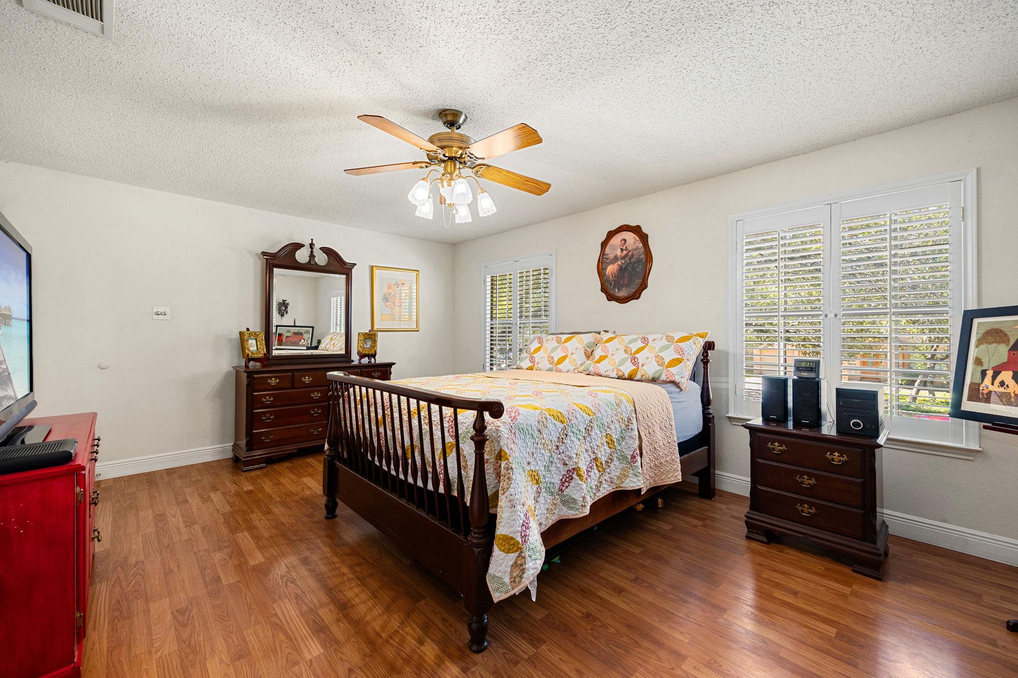 17509 Klamath Falls Dr, Round Rock, TX 78681