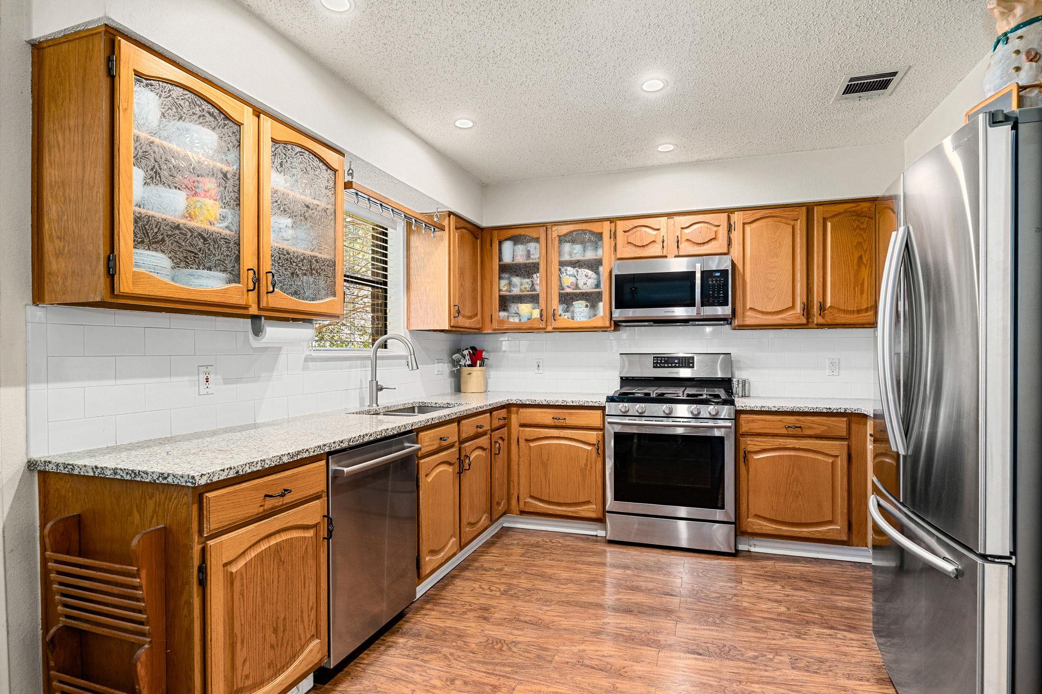 17509 Klamath Falls Dr, Round Rock, TX 78681