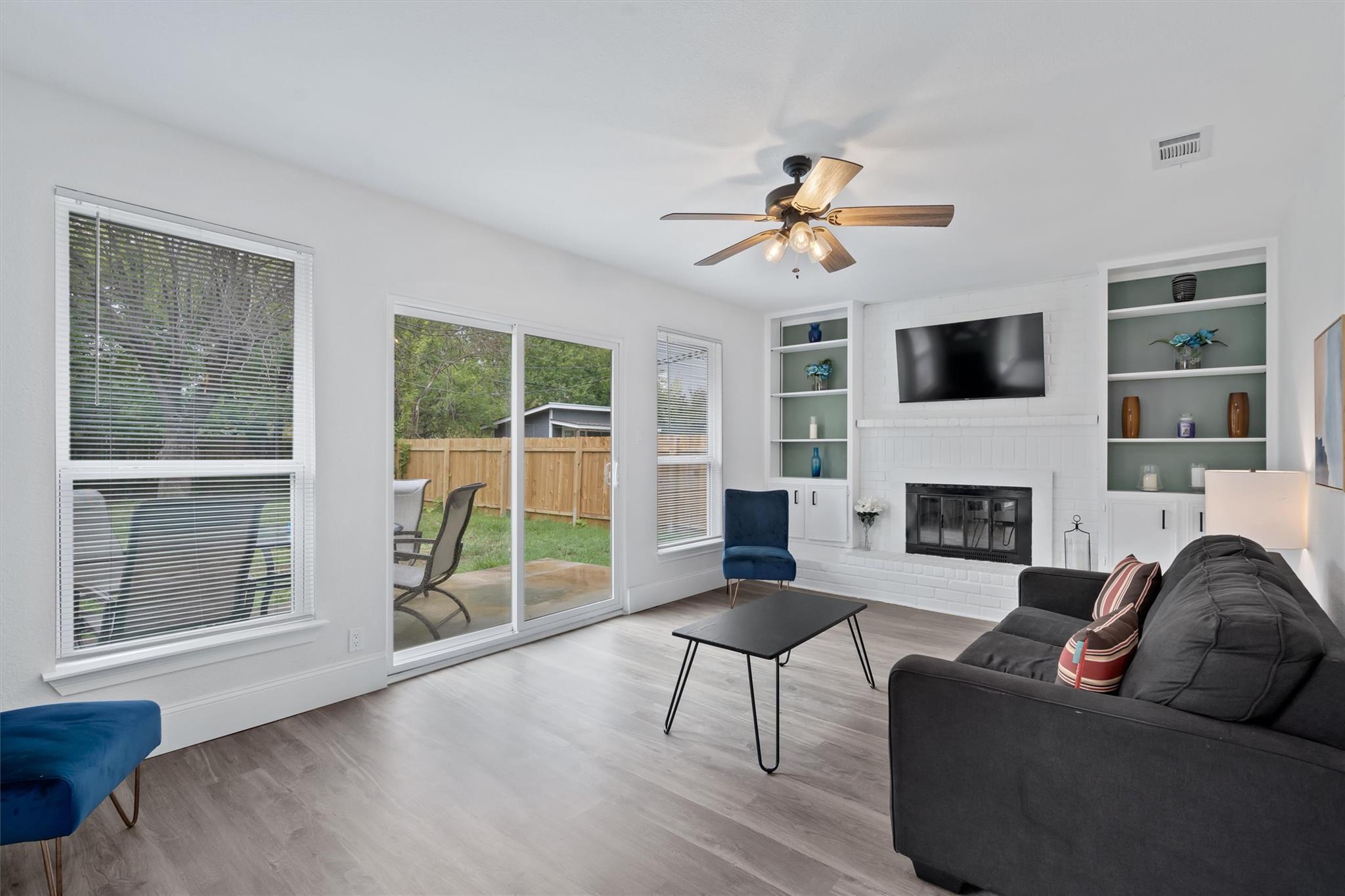 405 E Logan St, Round Rock, TX 78664