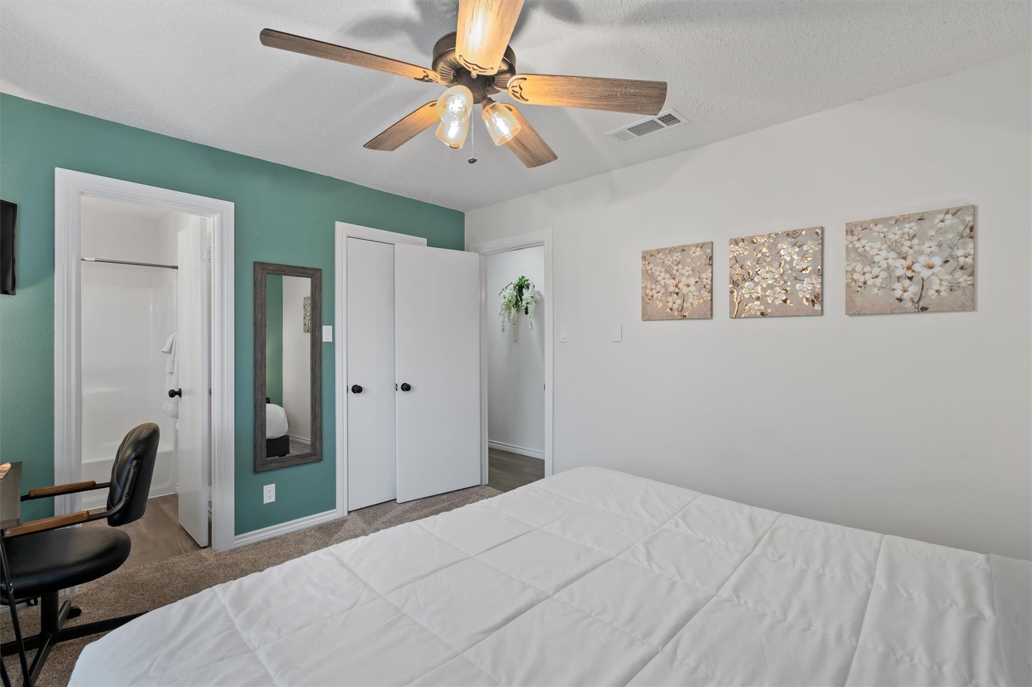 405 E Logan St, Round Rock, TX 78664