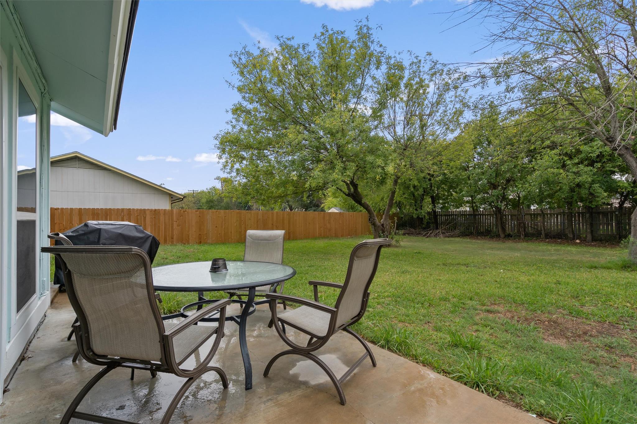 405 E Logan St, Round Rock, TX 78664