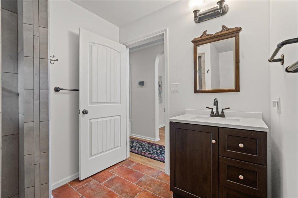 200 Raeford Xing, Dripping Springs, TX 78620