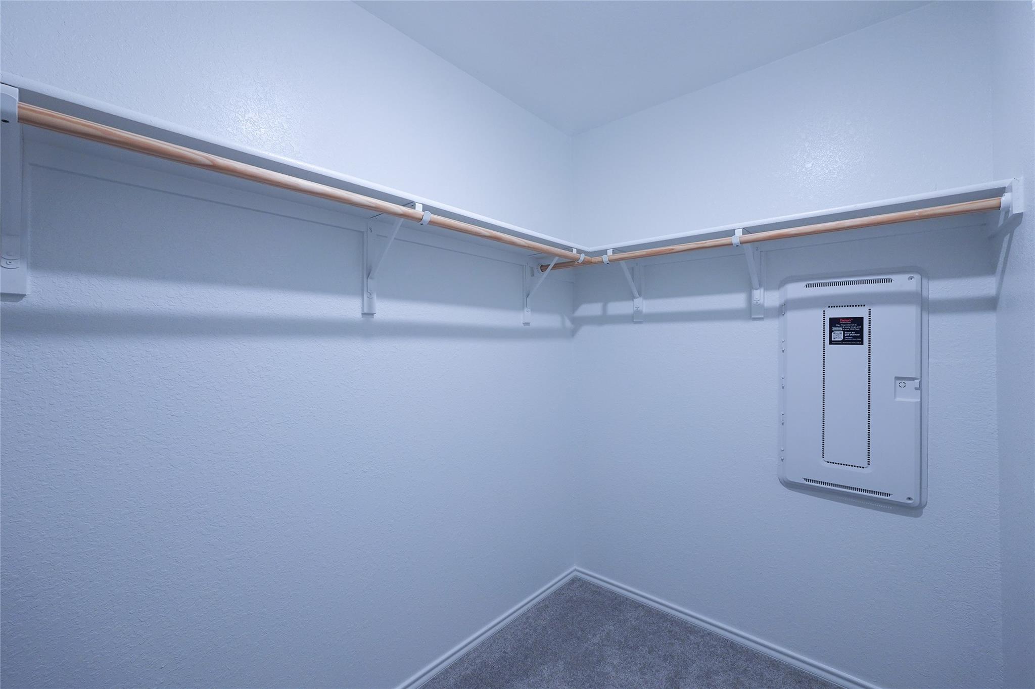 308 Cowpoke Dr, Jarrell, TX 76537