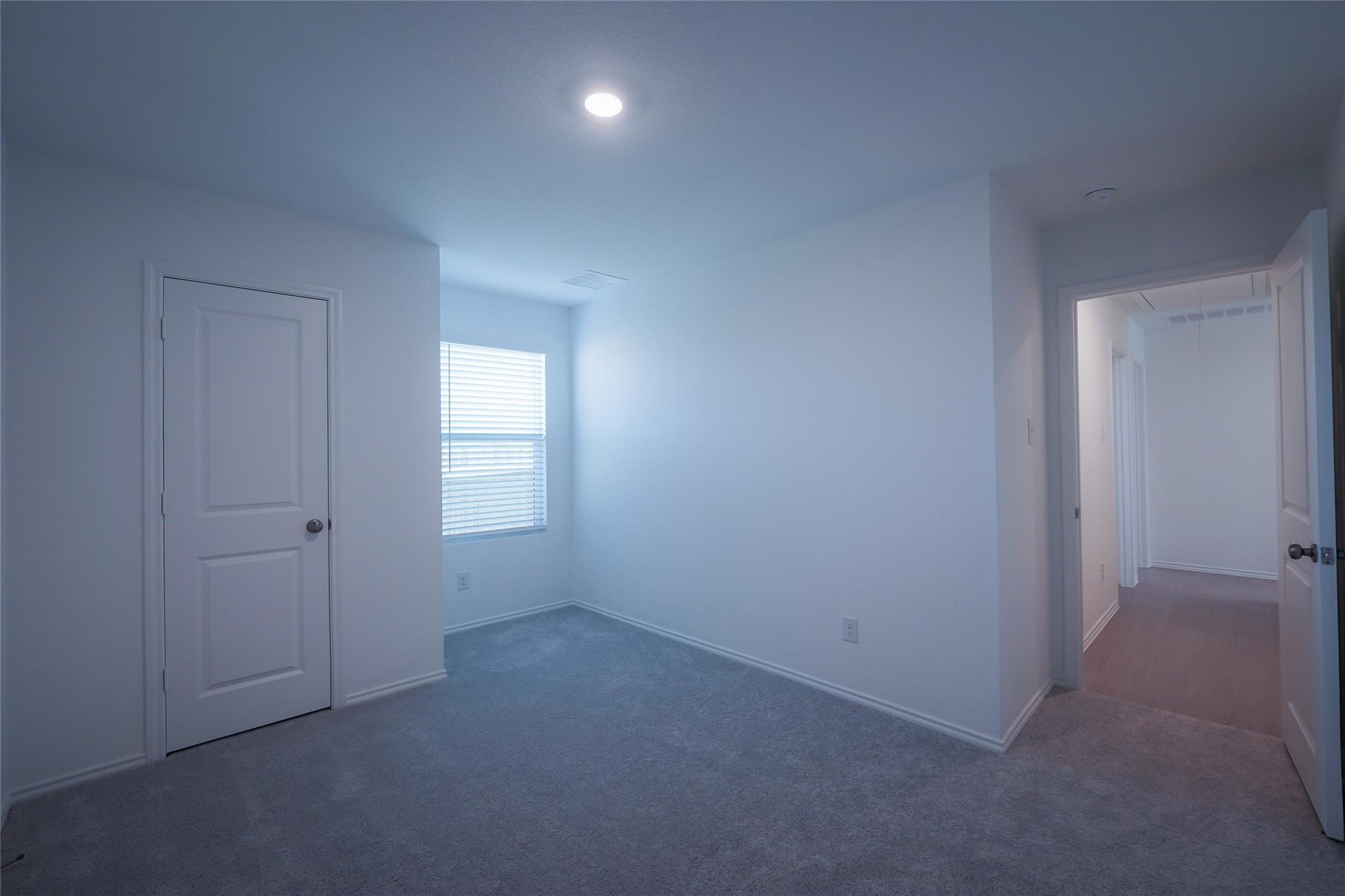 308 Cowpoke Dr, Jarrell, TX 76537