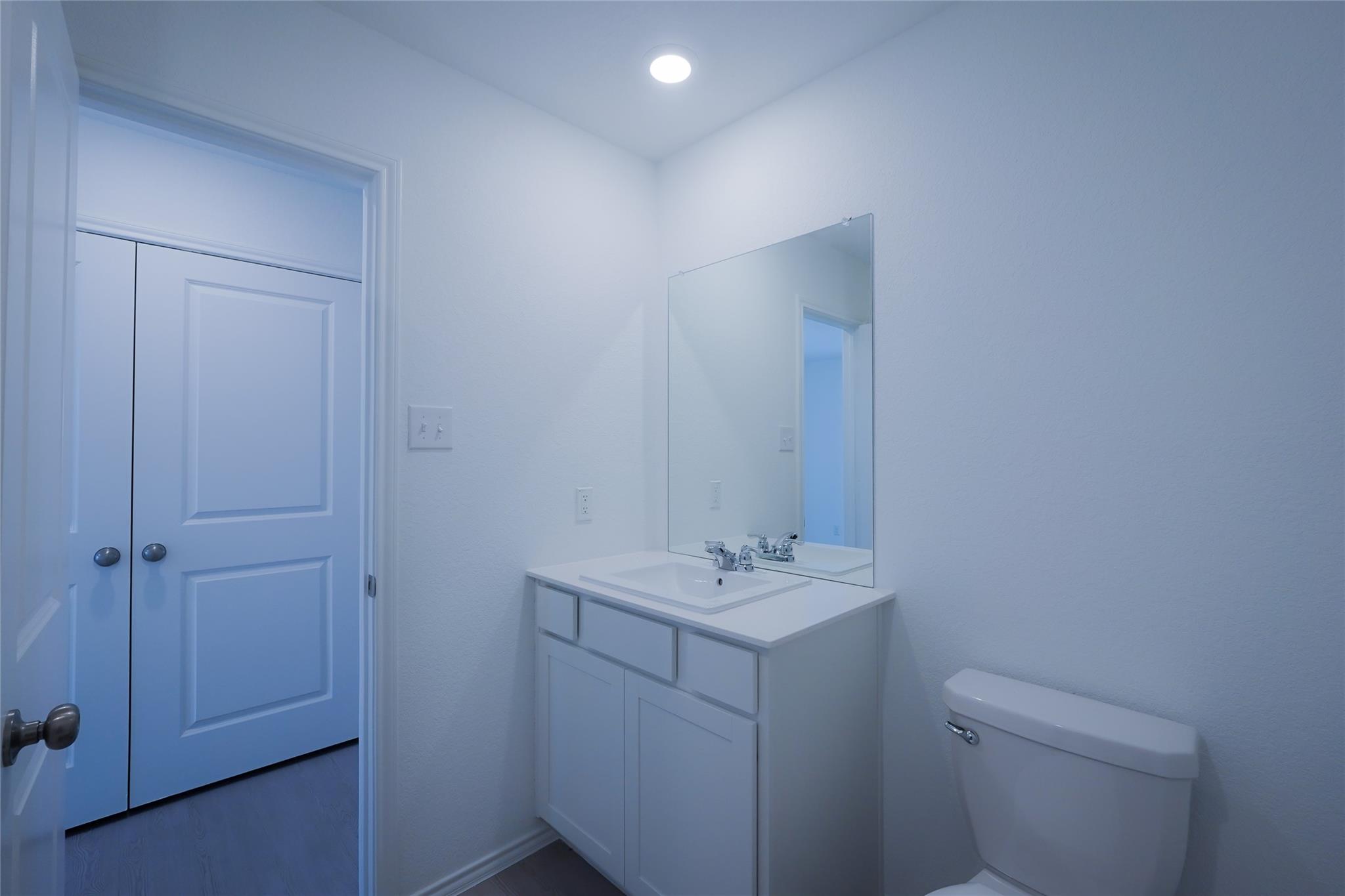 308 Cowpoke Dr, Jarrell, TX 76537