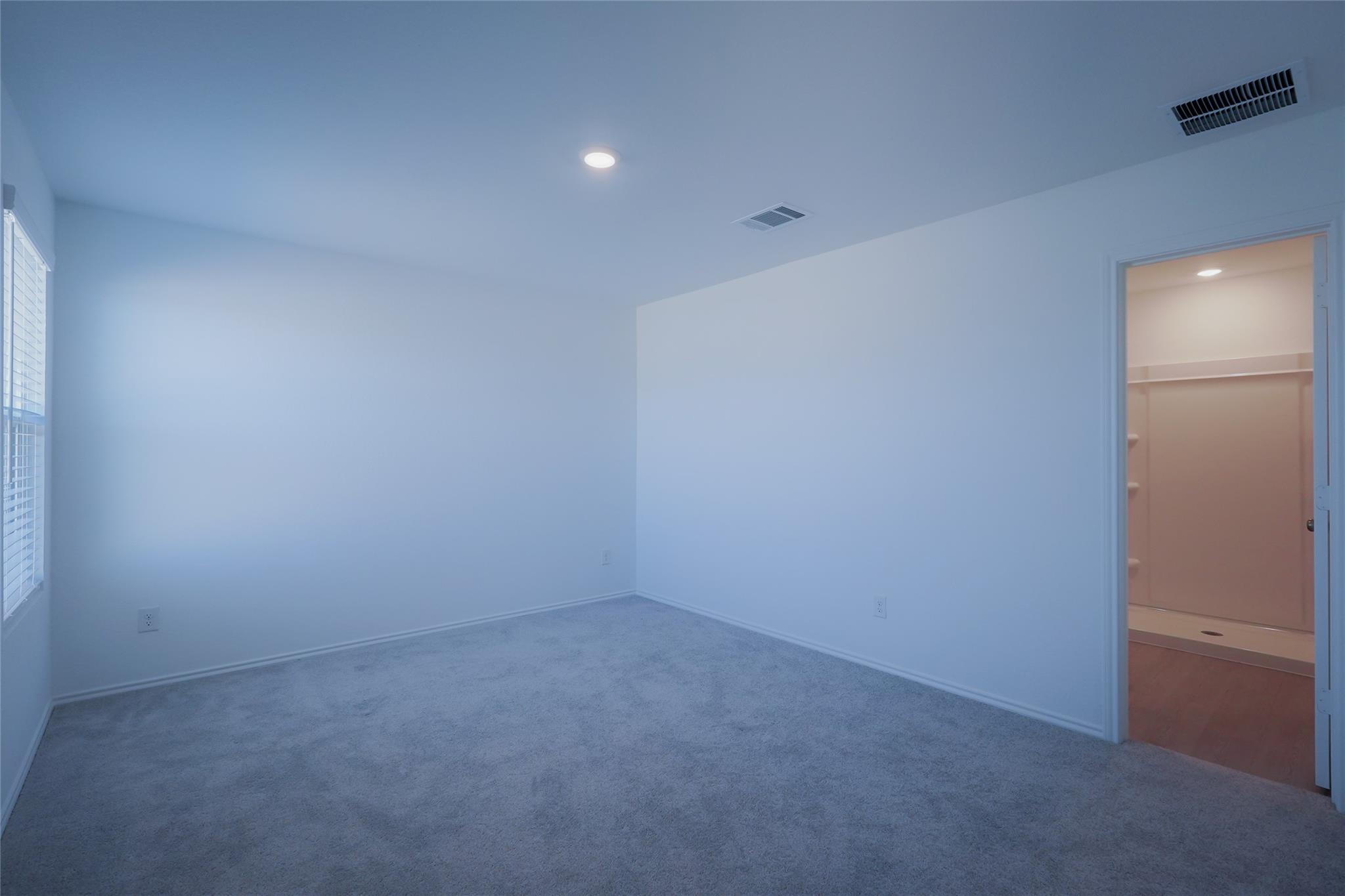 308 Cowpoke Dr, Jarrell, TX 76537