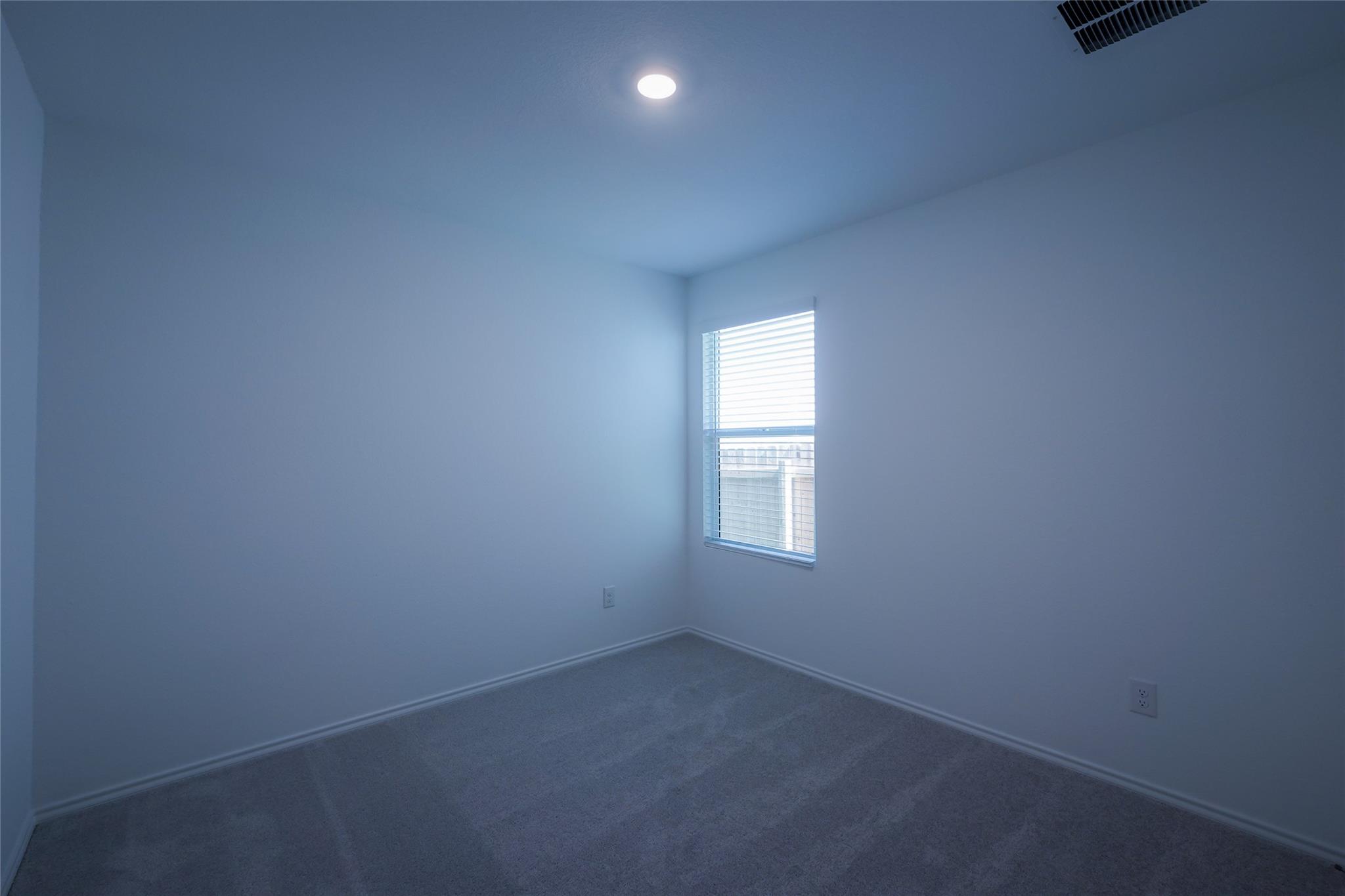 308 Cowpoke Dr, Jarrell, TX 76537