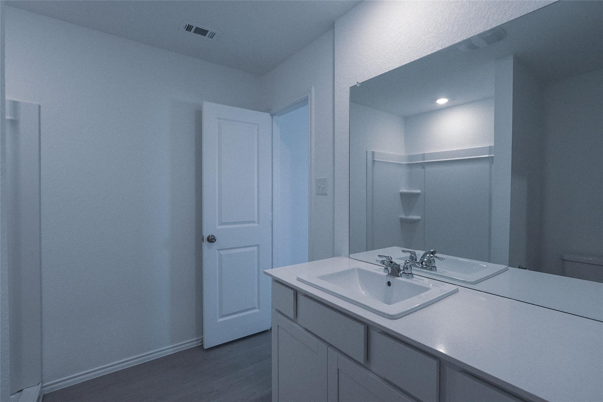 308 Cowpoke Dr, Jarrell, TX 76537