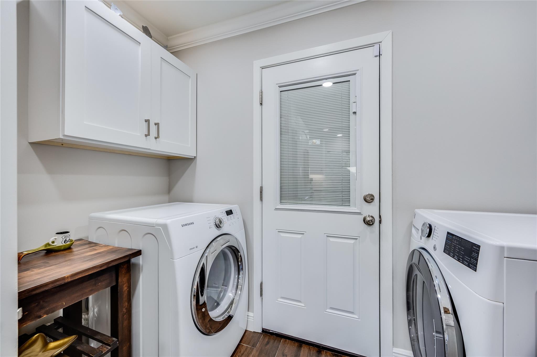 10103 Oak Hollow Cir, Austin, TX 78758