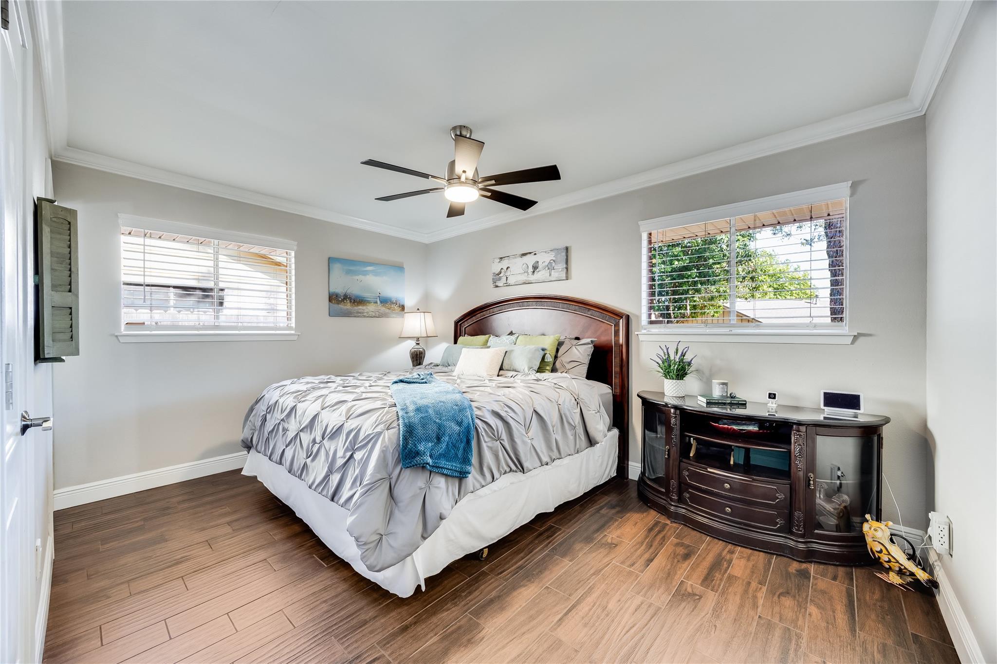 10103 Oak Hollow Cir, Austin, TX 78758