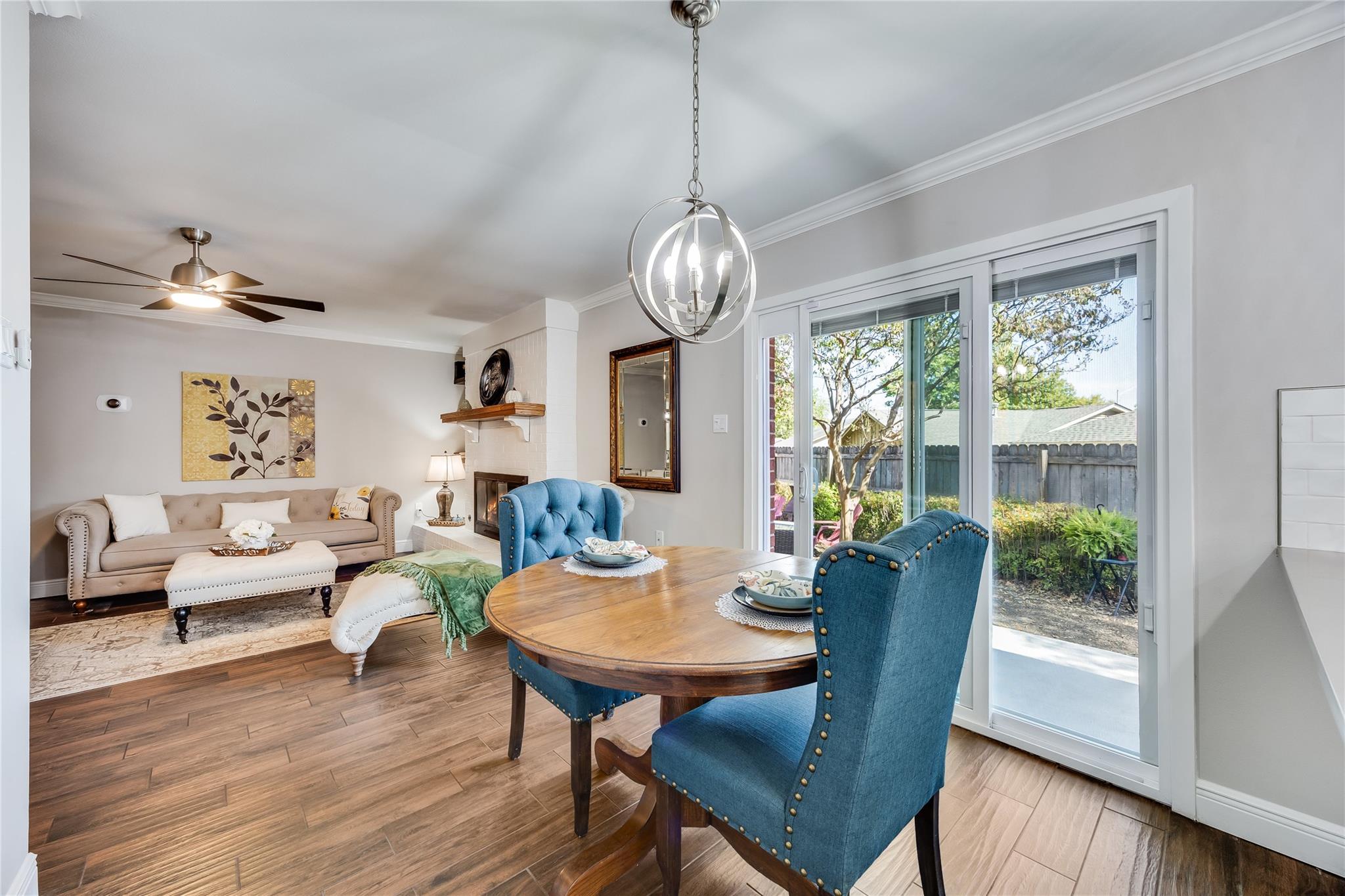 10103 Oak Hollow Cir, Austin, TX 78758