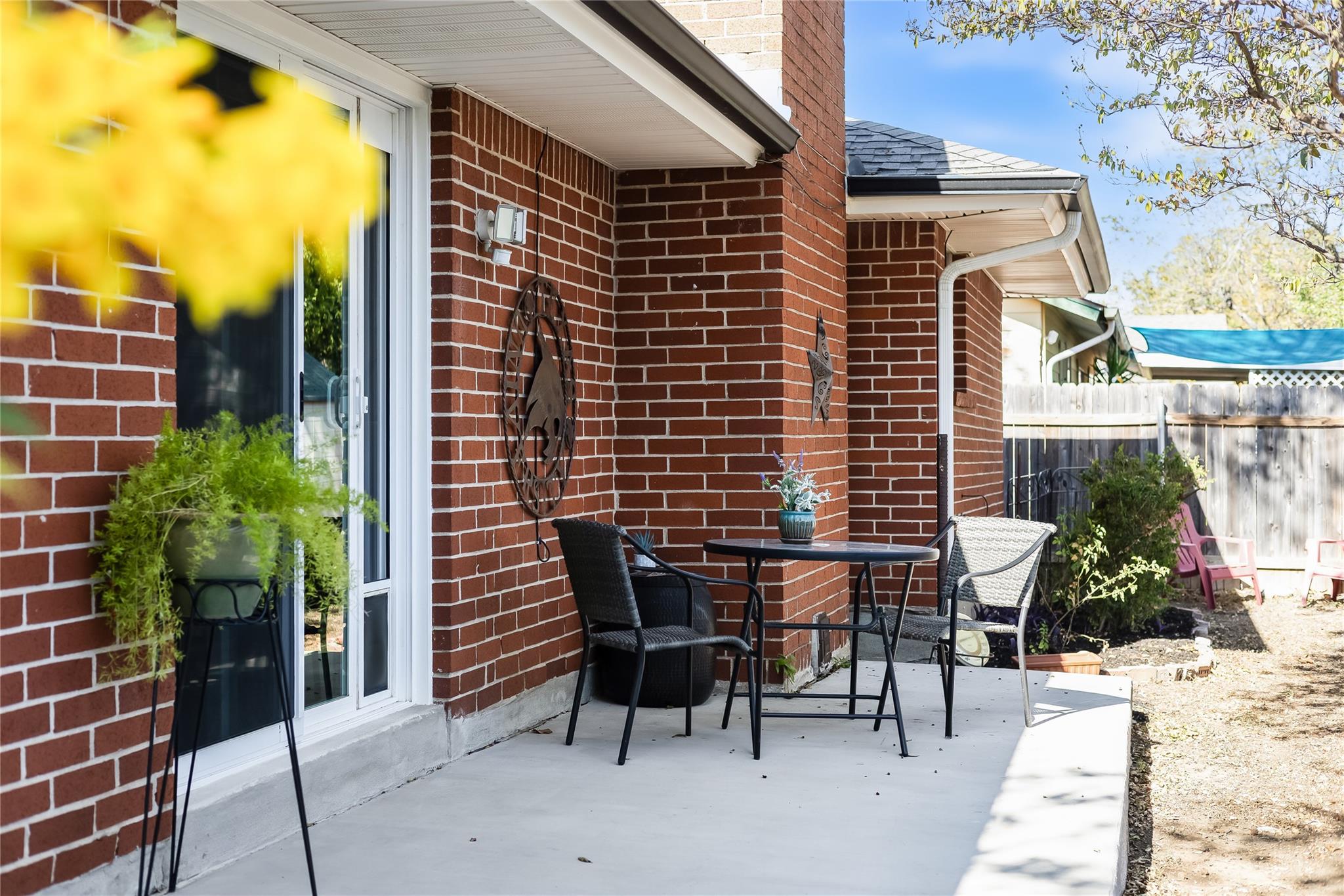 10103 Oak Hollow Cir, Austin, TX 78758