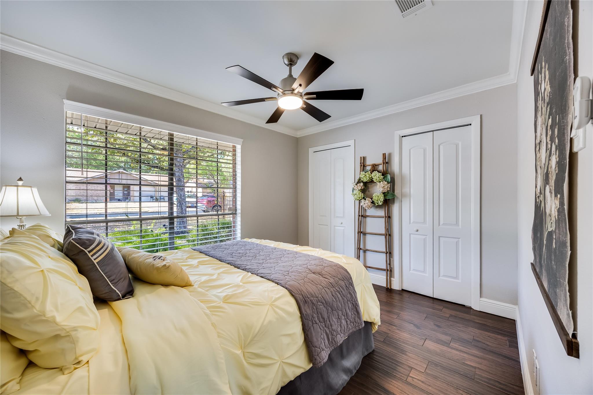 10103 Oak Hollow Cir, Austin, TX 78758