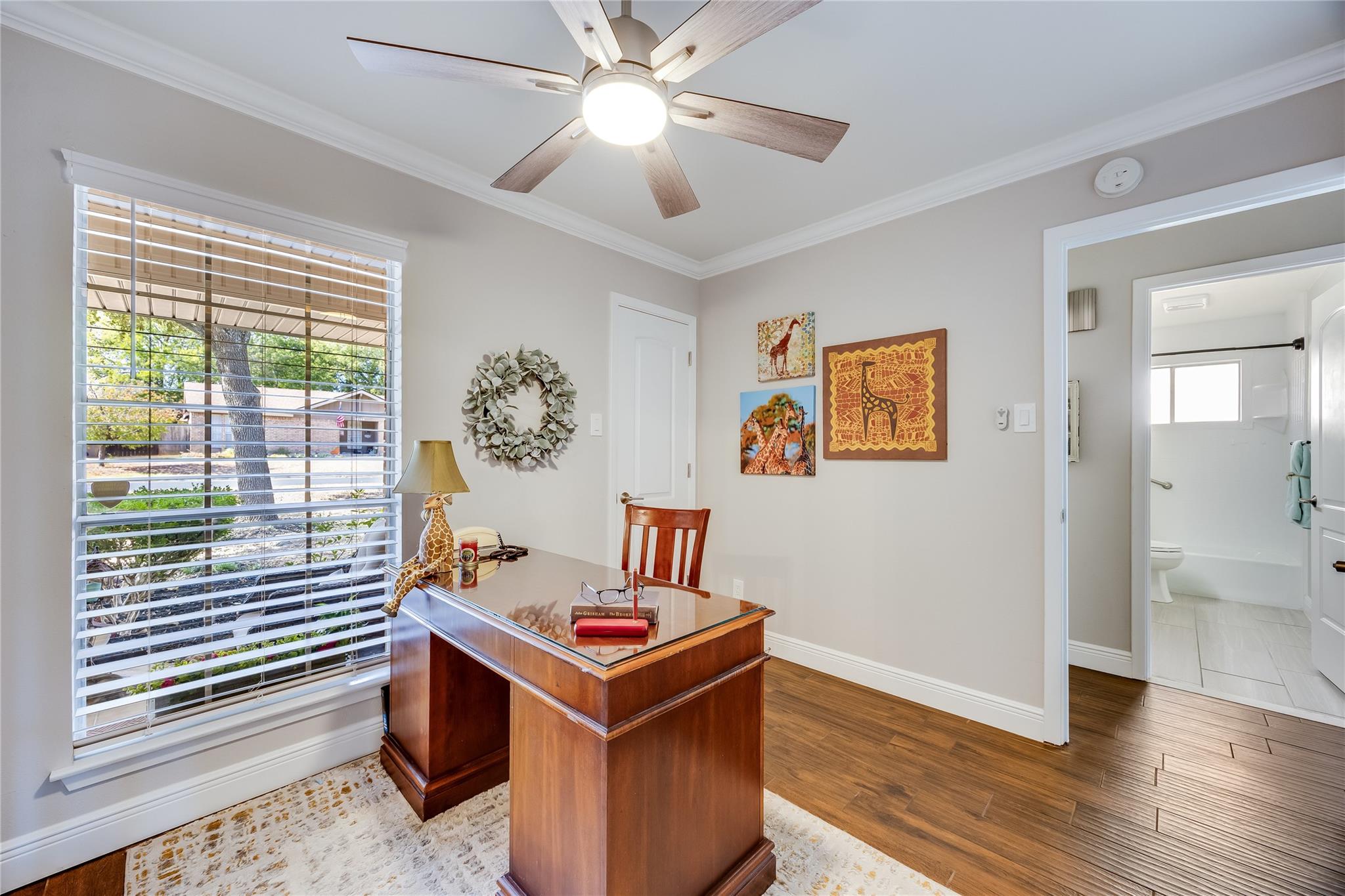 10103 Oak Hollow Cir, Austin, TX 78758