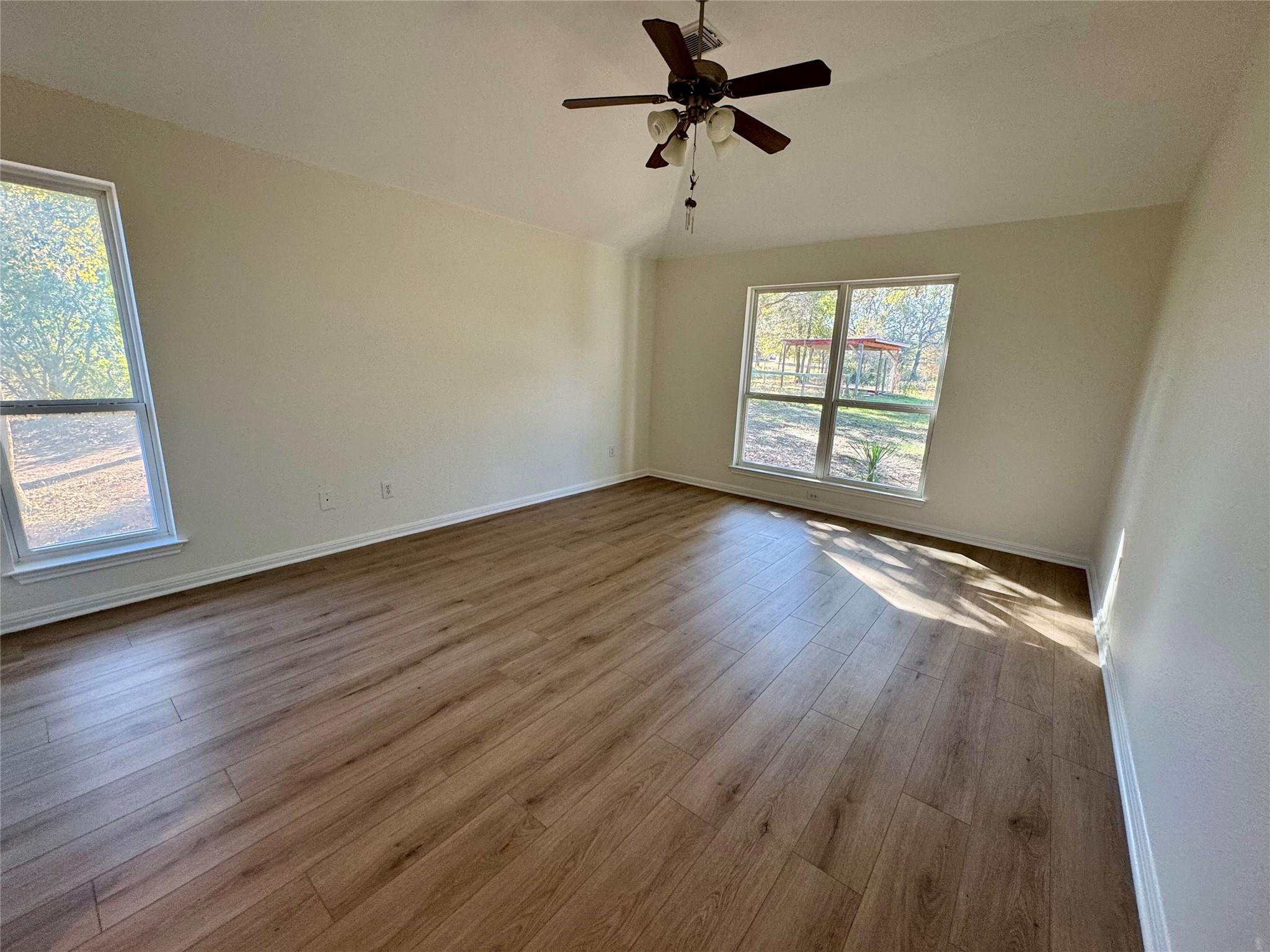 1229 N Fm 1626 # B, Buda, TX 78610