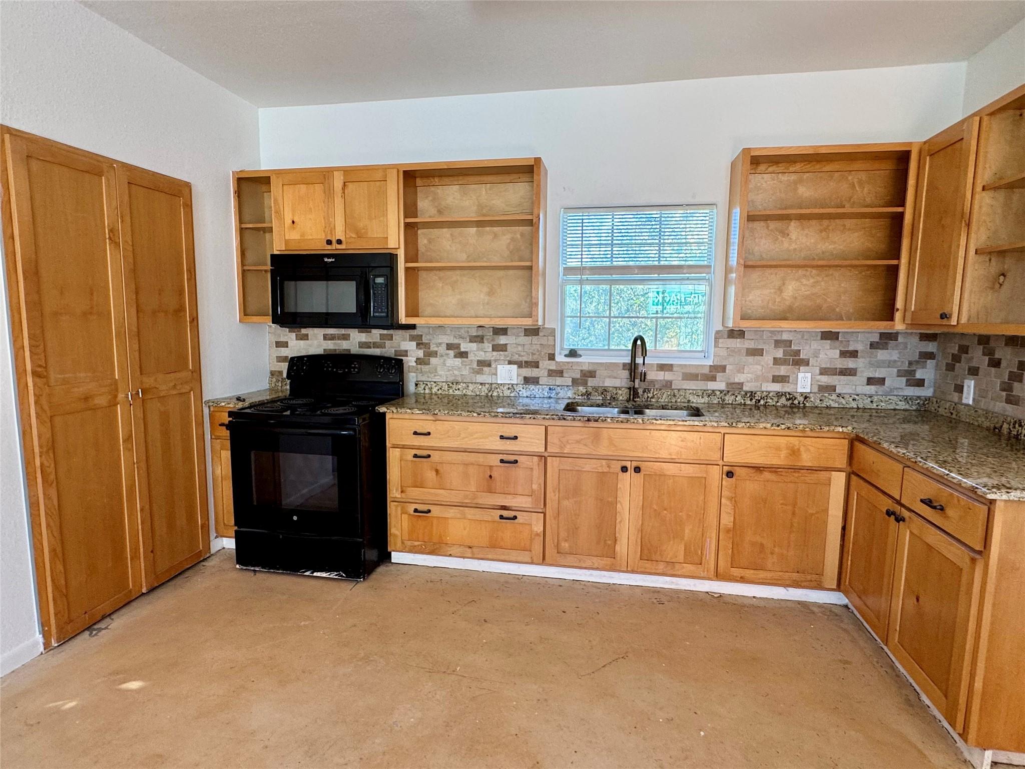 1229 N Fm 1626 # B, Buda, TX 78610