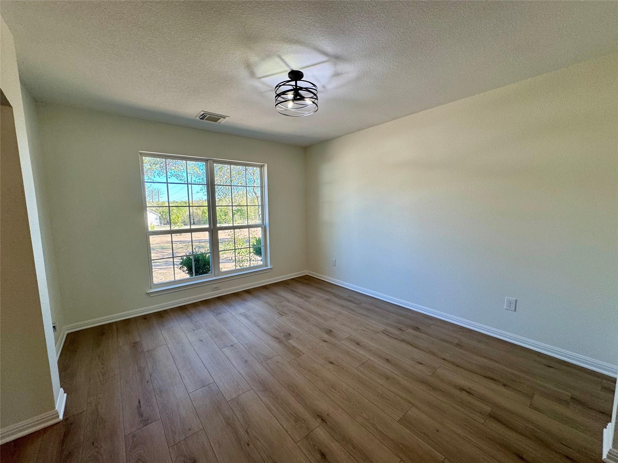 1229 N Fm 1626 # B, Buda, TX 78610