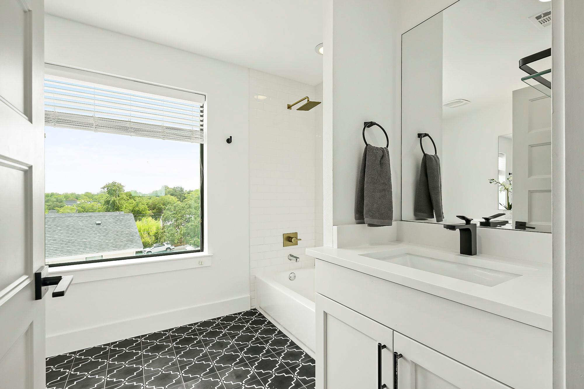 1104 Marcy St # B, Austin, TX 78745