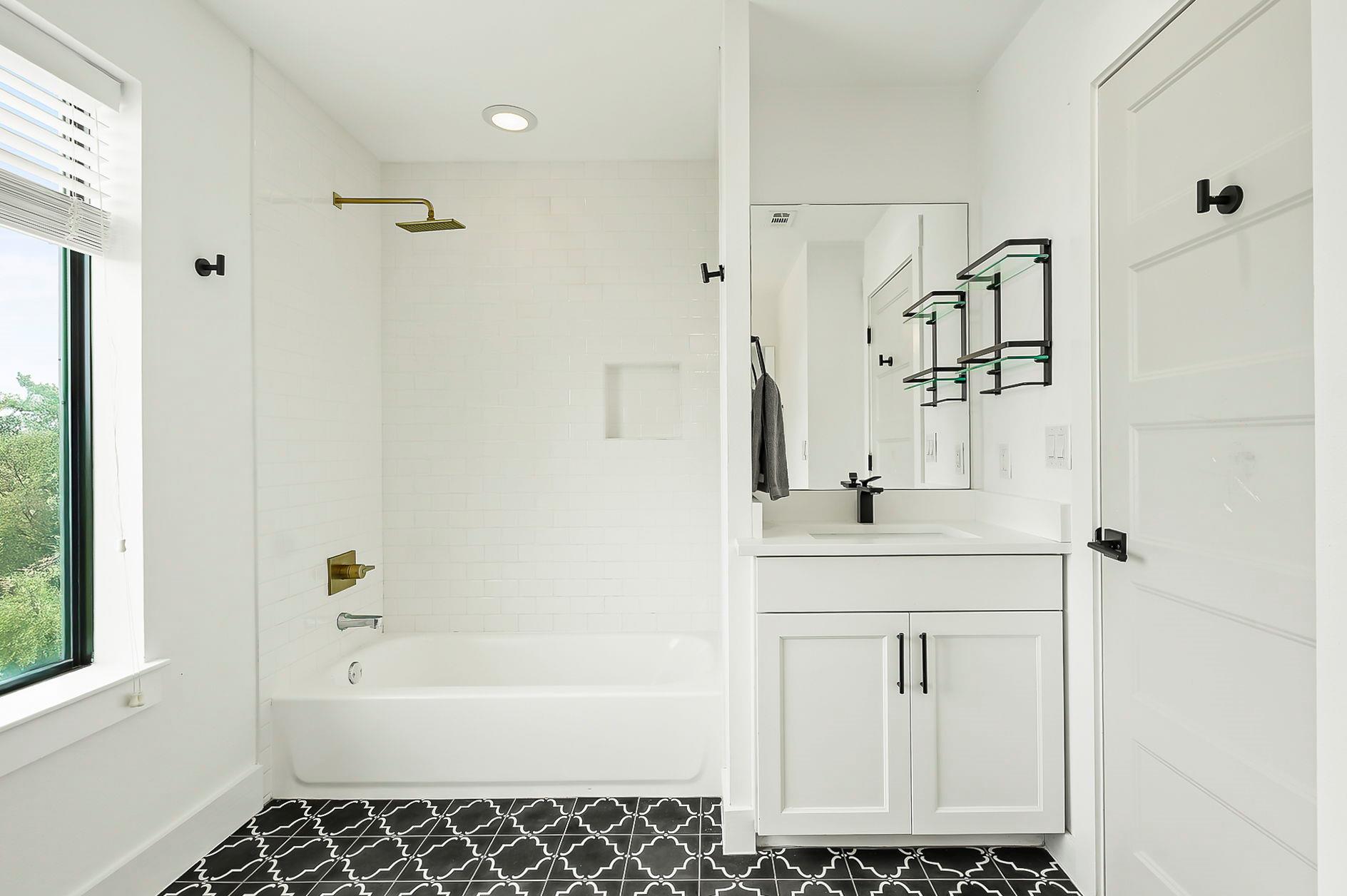 1104 Marcy St # B, Austin, TX 78745