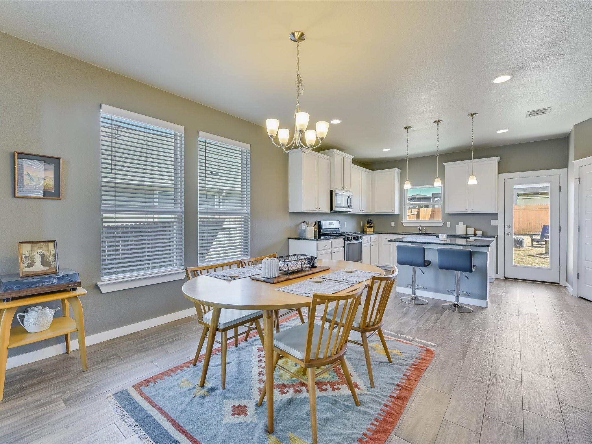 5217 Bonneville Bnd, Austin, TX 78744