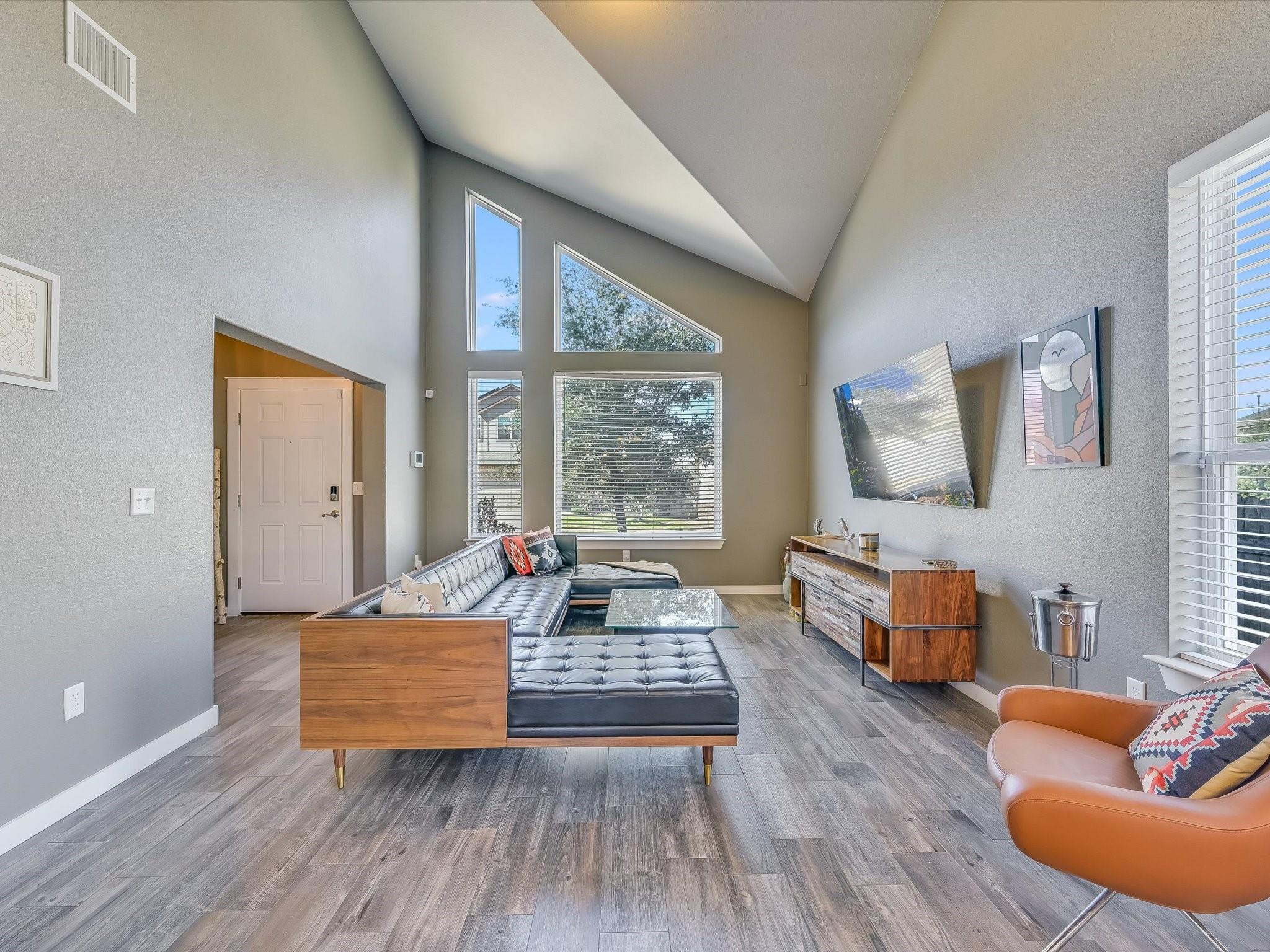 5217 Bonneville Bnd, Austin, TX 78744