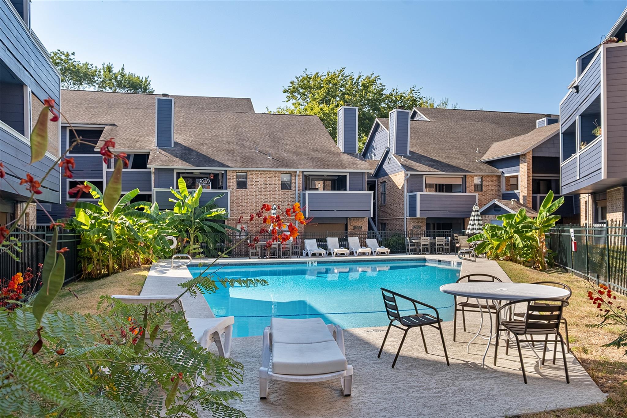 2500 Burleson Rd # 502, Austin, TX 78741