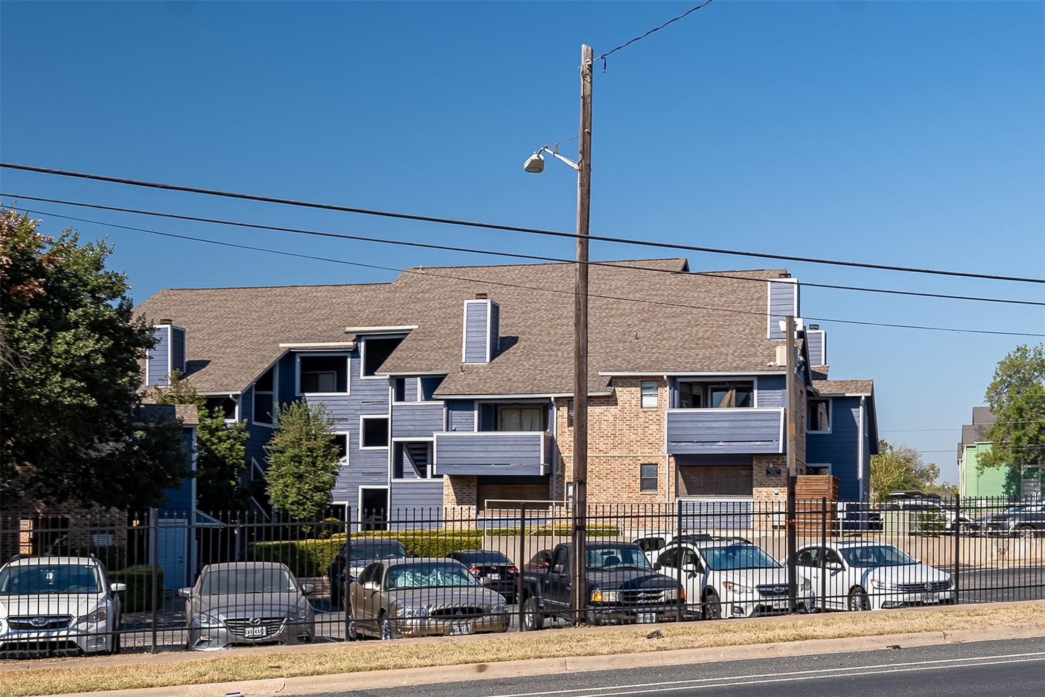 2500 Burleson Rd # 502, Austin, TX 78741