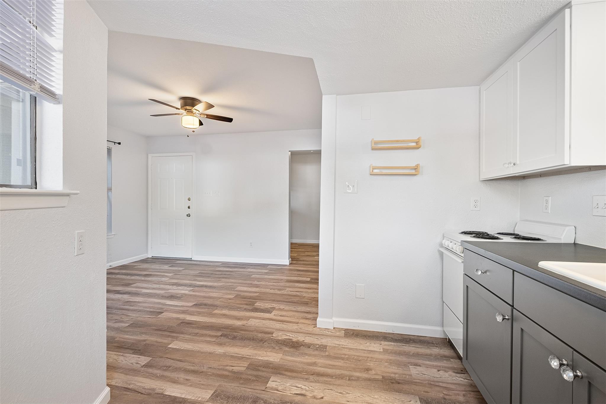 2500 Burleson Rd # 502, Austin, TX 78741