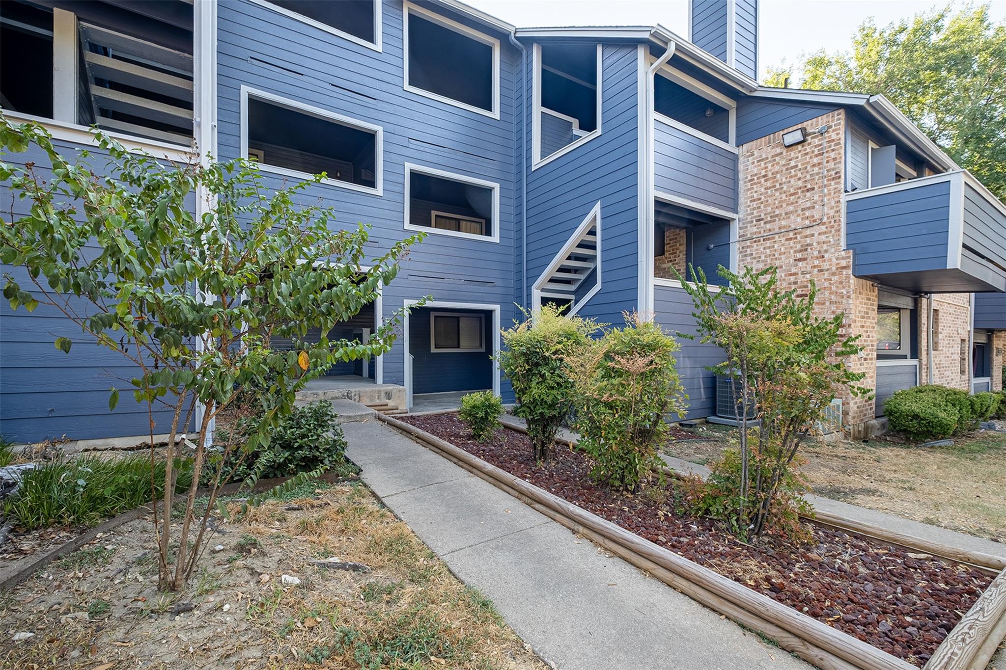 2500 Burleson Rd # 502, Austin, TX 78741