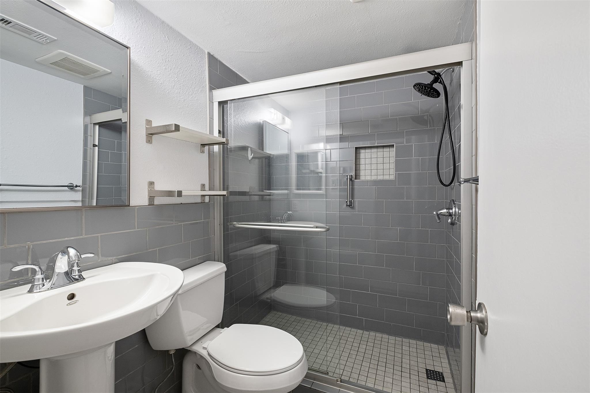 2500 Burleson Rd # 502, Austin, TX 78741