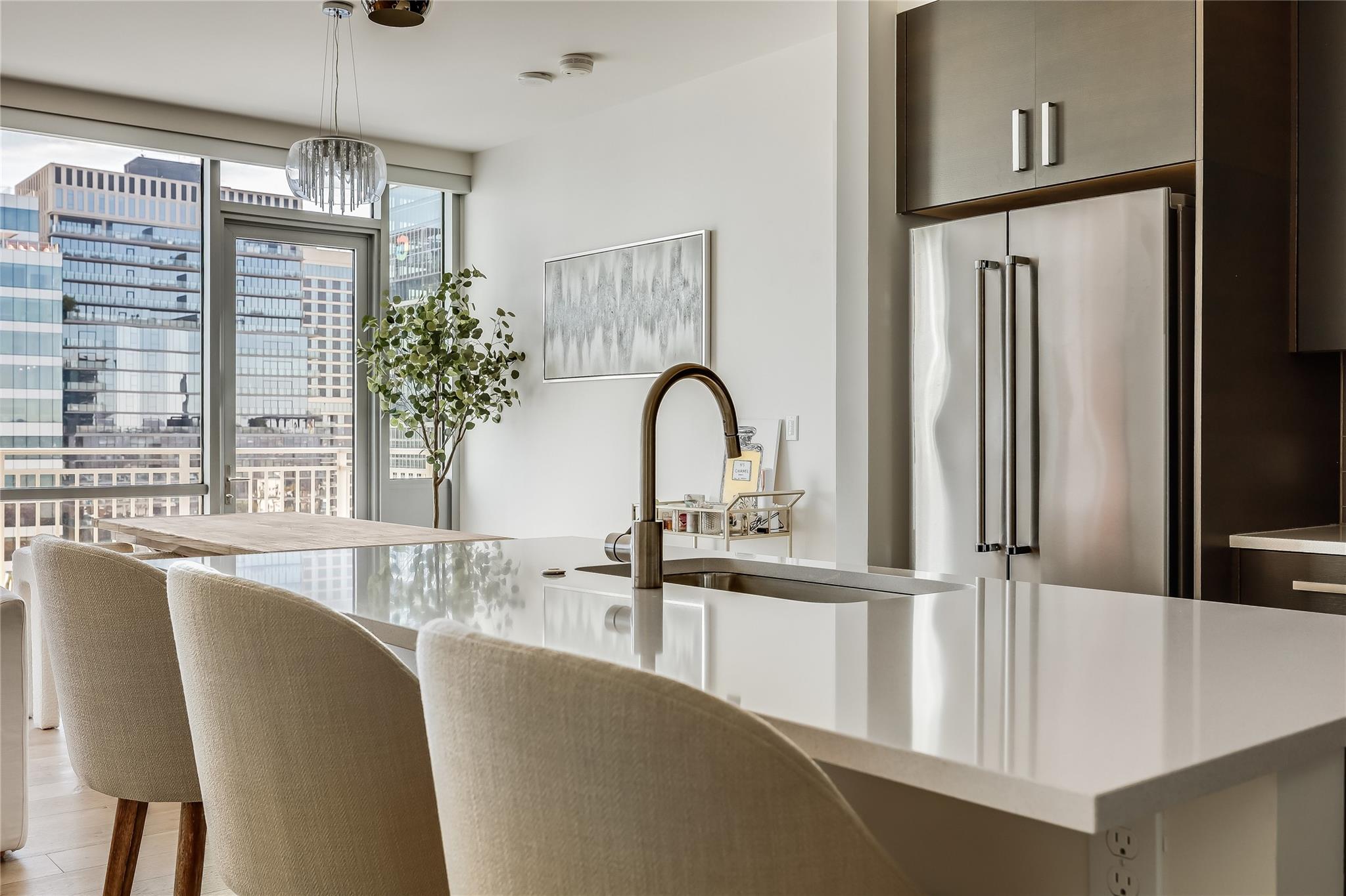 222 West Ave # 2413, Austin, TX 78701