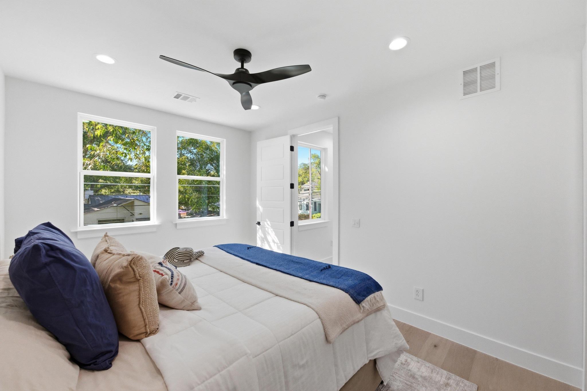 1601 Canterbury St # 2, Austin, TX 78702